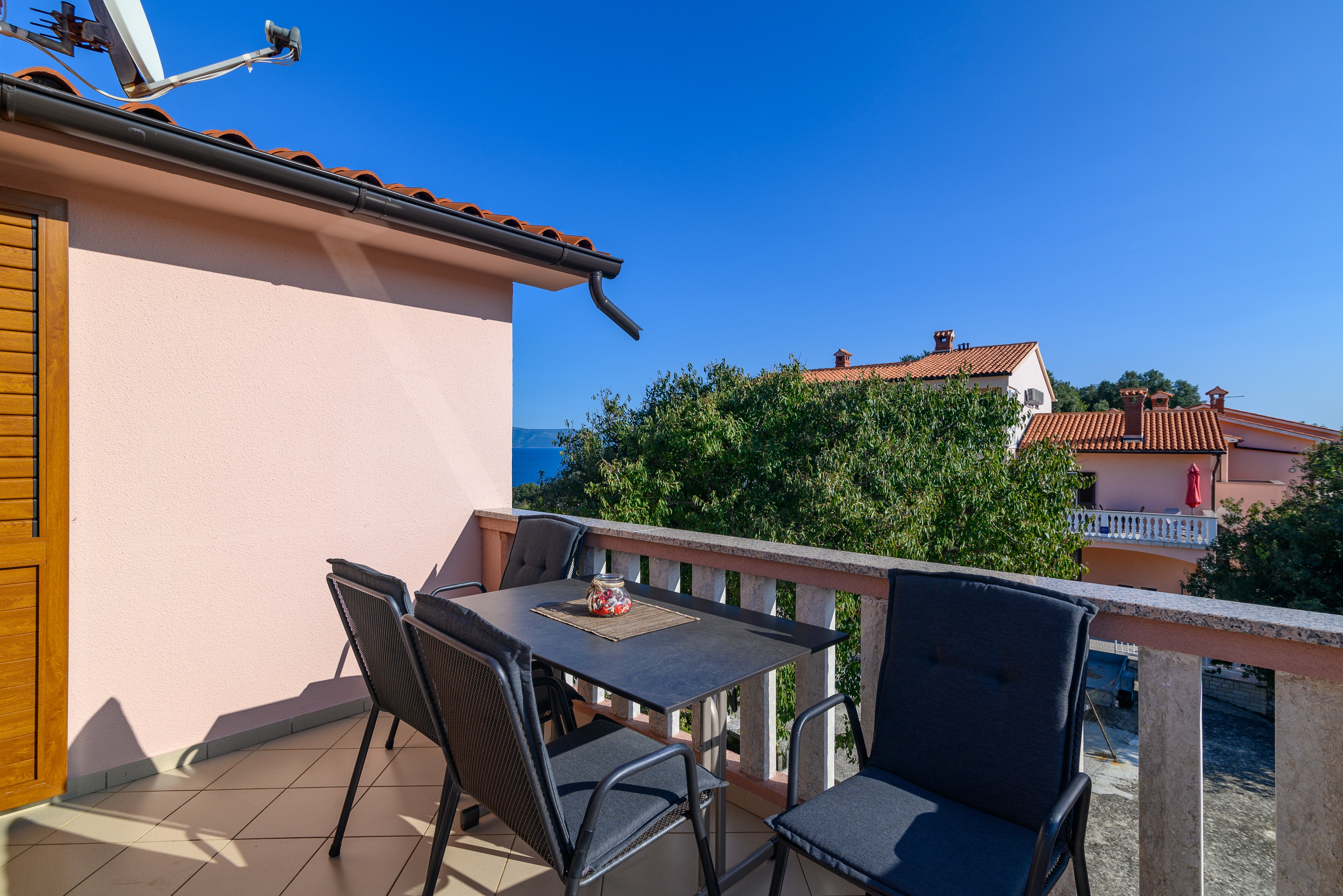 One bedroom apartment with terrace and sea view Duga Luka (Prtlog), Labin (A-2335-d) One bedroom apartment with terrace and sea view Duga Luka (Prtlog), Labin (A-2335-d)