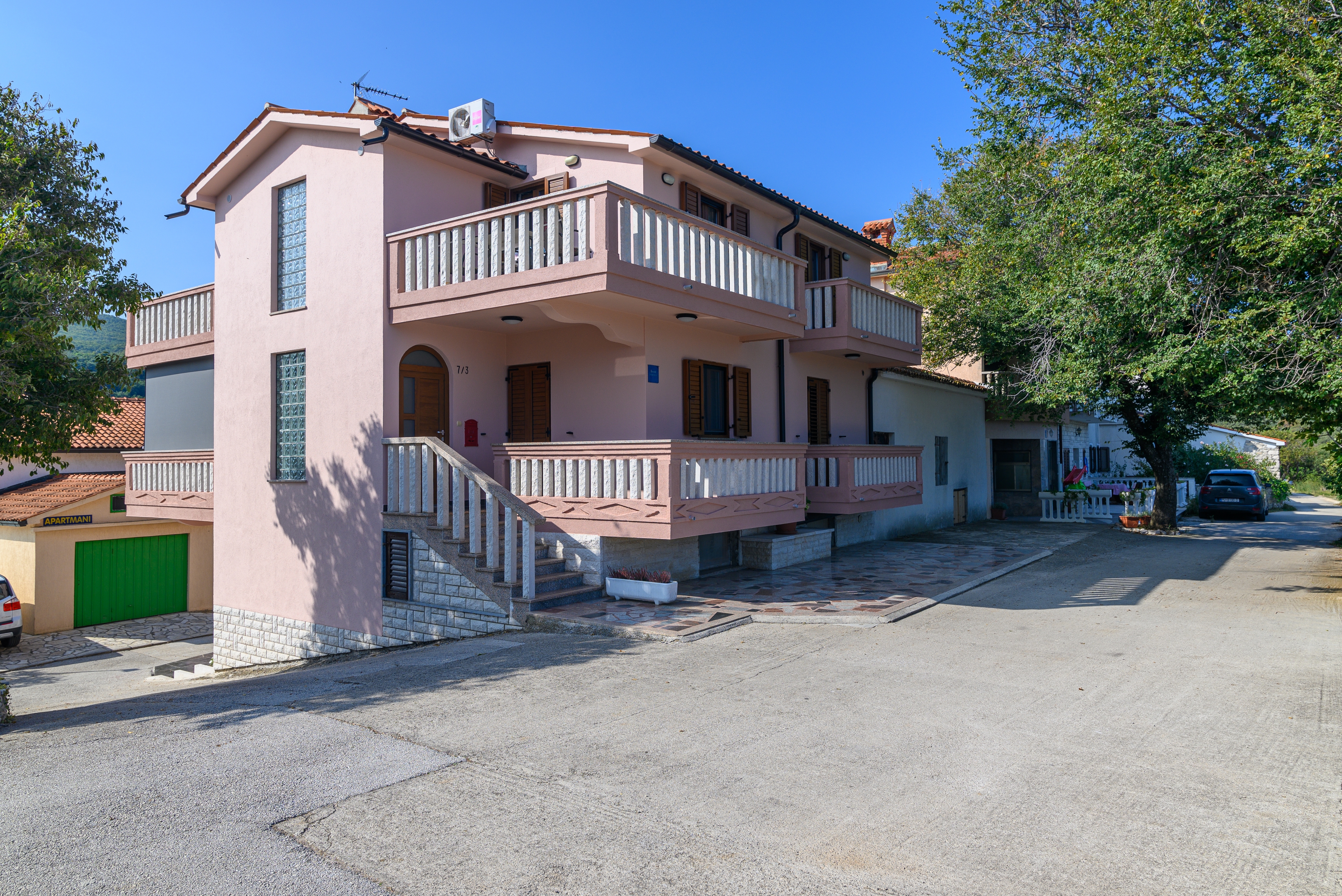 One bedroom apartment with terrace and sea view Duga Luka (Prtlog), Labin  A-d