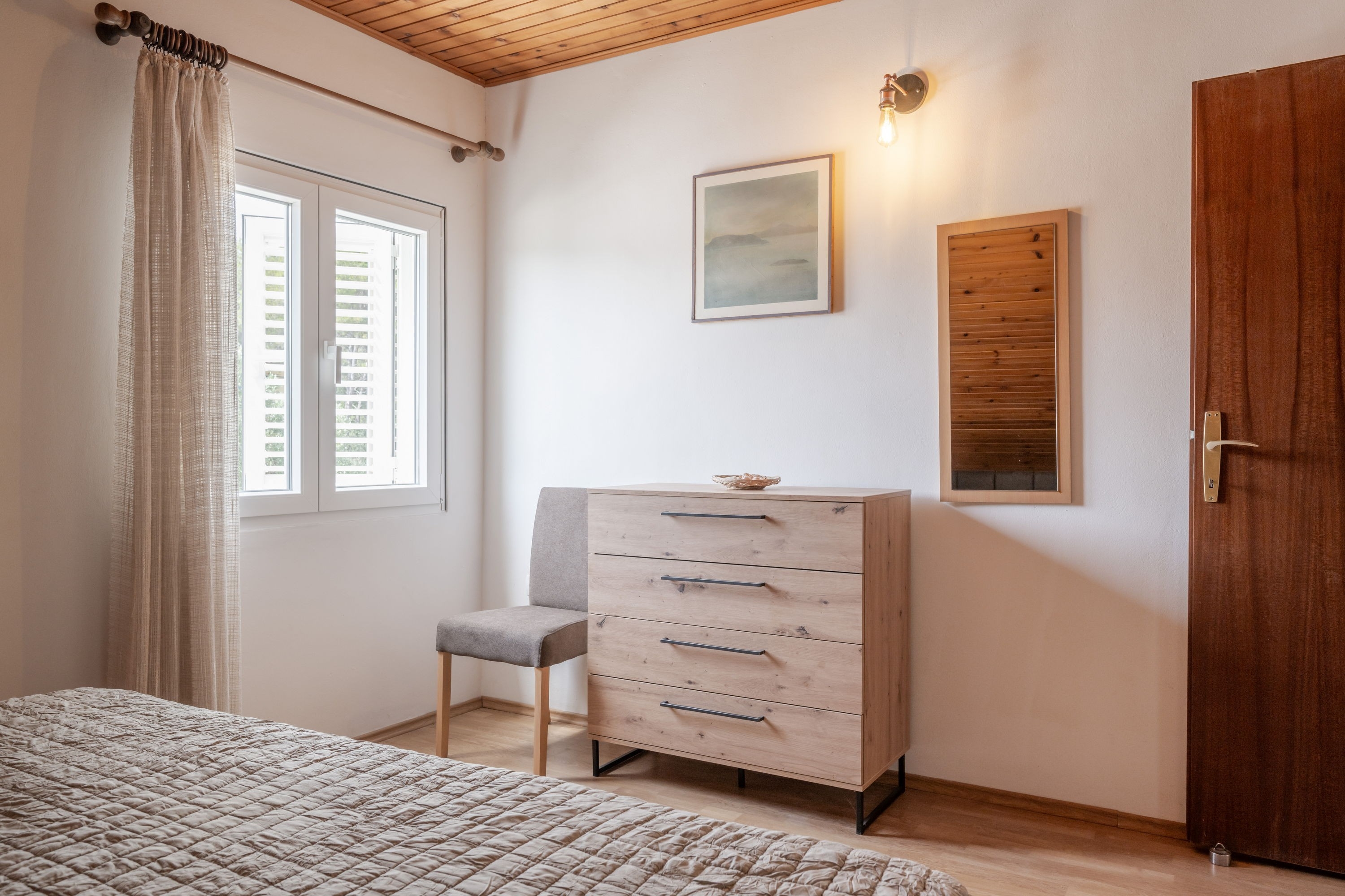 Three bedroom apartment near beach Prižba, Korčula  A-a