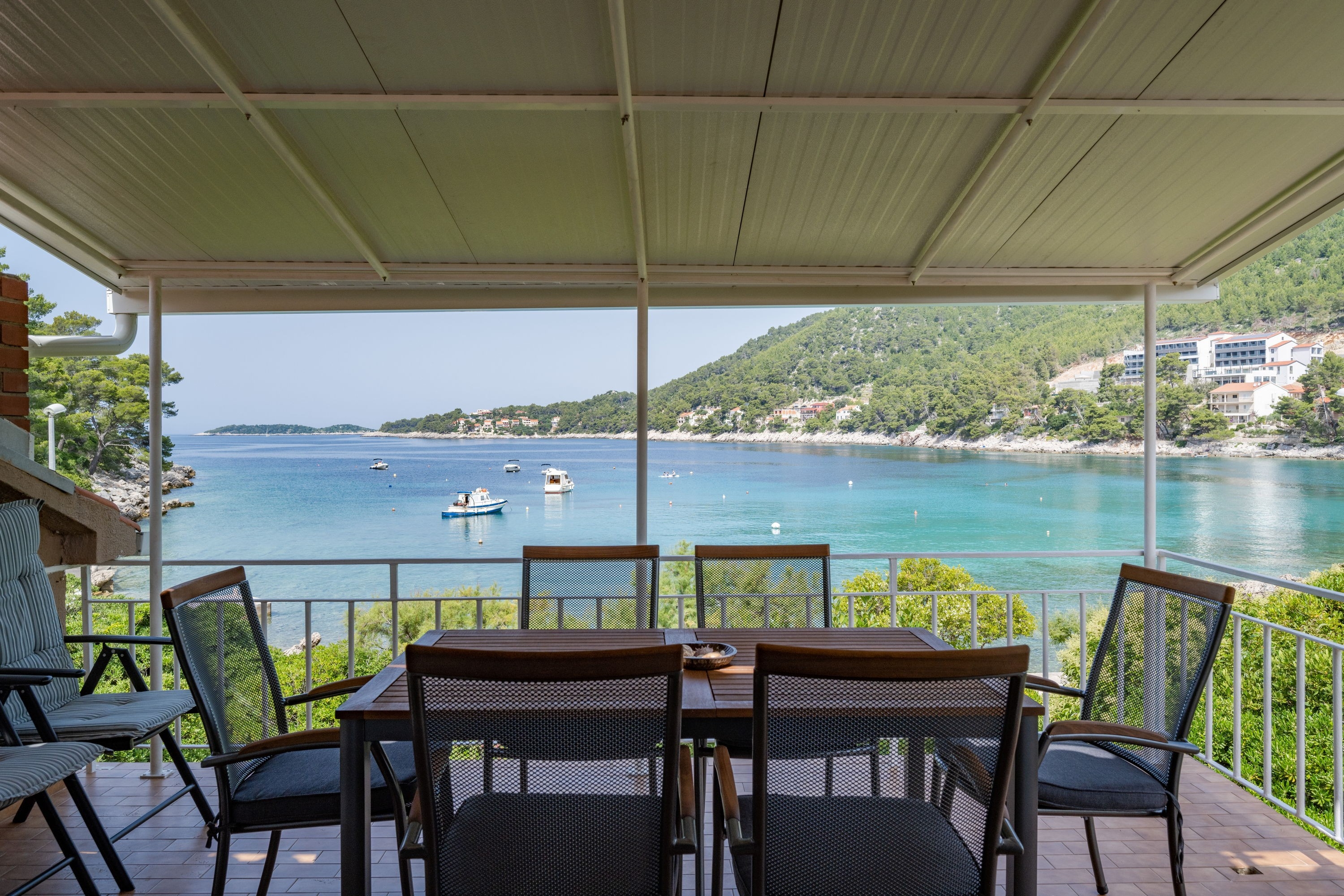 Three bedroom apartment near beach Prižba, Korčula  A-a