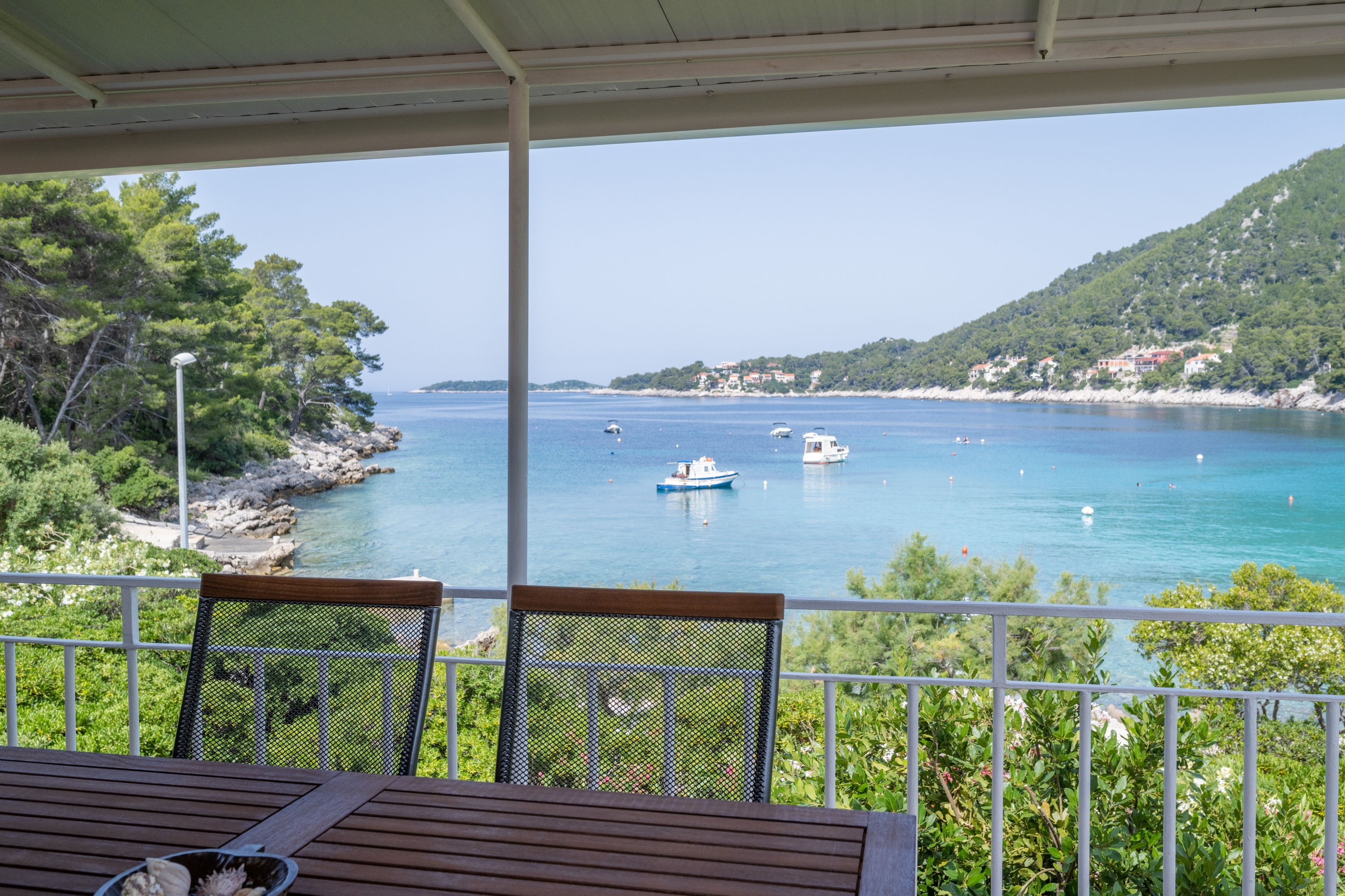 Three bedroom apartment near beach Prižba, Korčula  A-a
