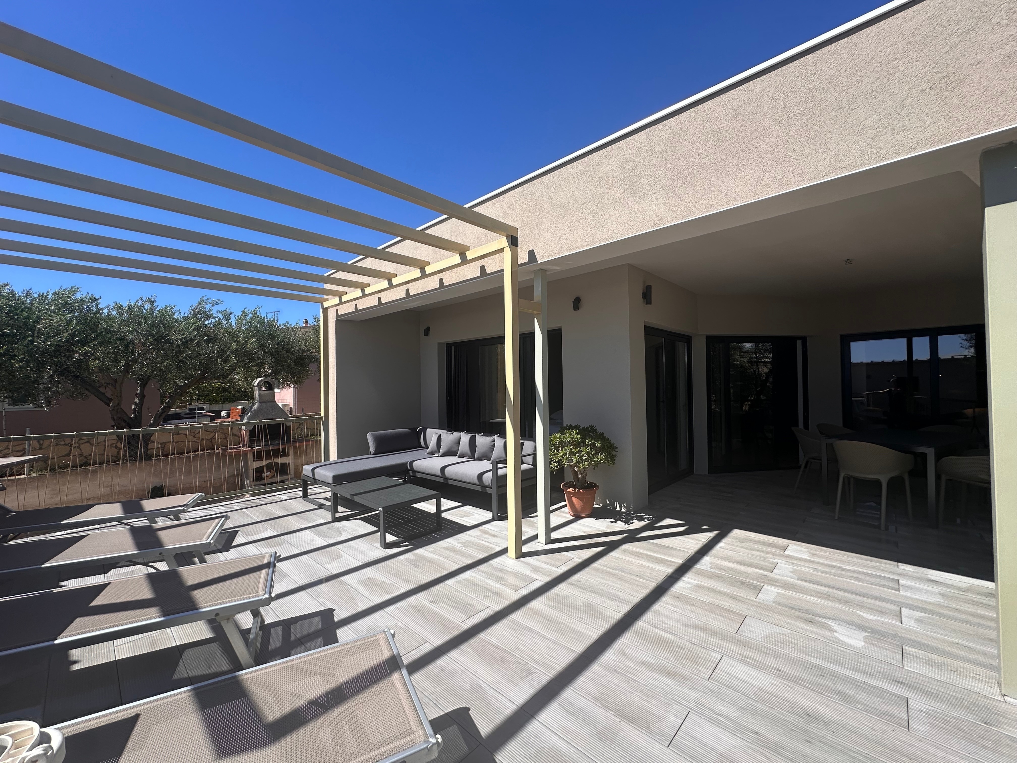 Two bedroom apartment near beach Pakoštane, Biograd  A-b