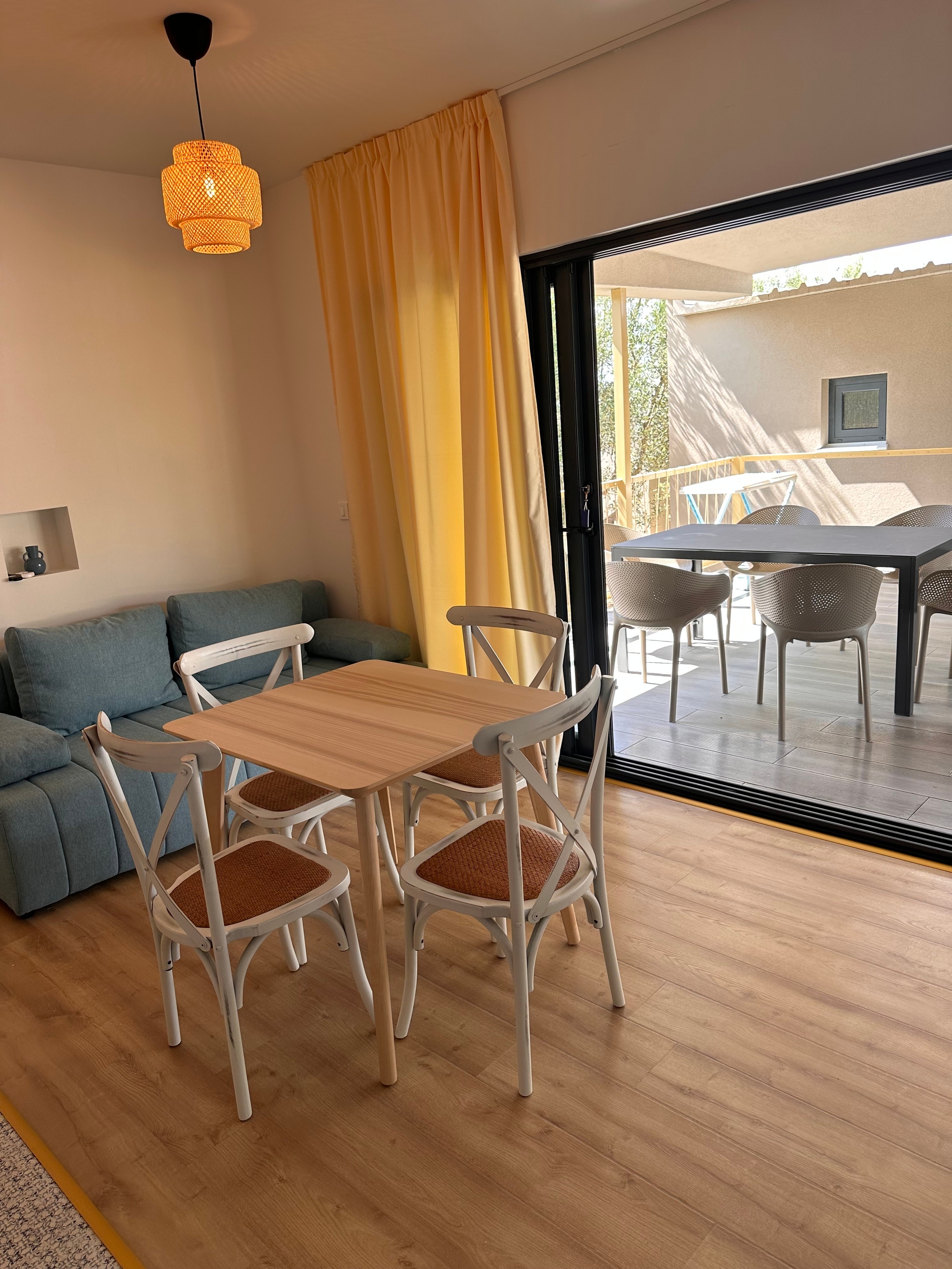 Two bedroom apartment near beach Pakoštane, Biograd  A-c