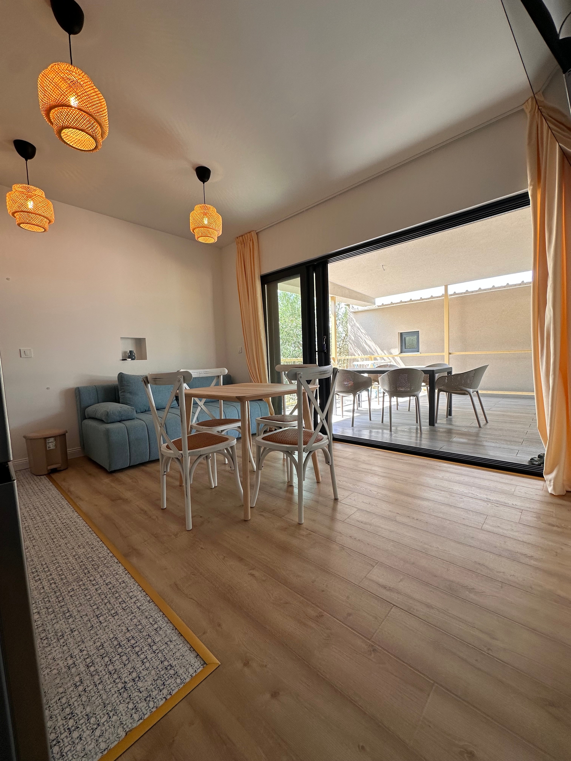 Two bedroom apartment near beach Pakoštane, Biograd  A-c