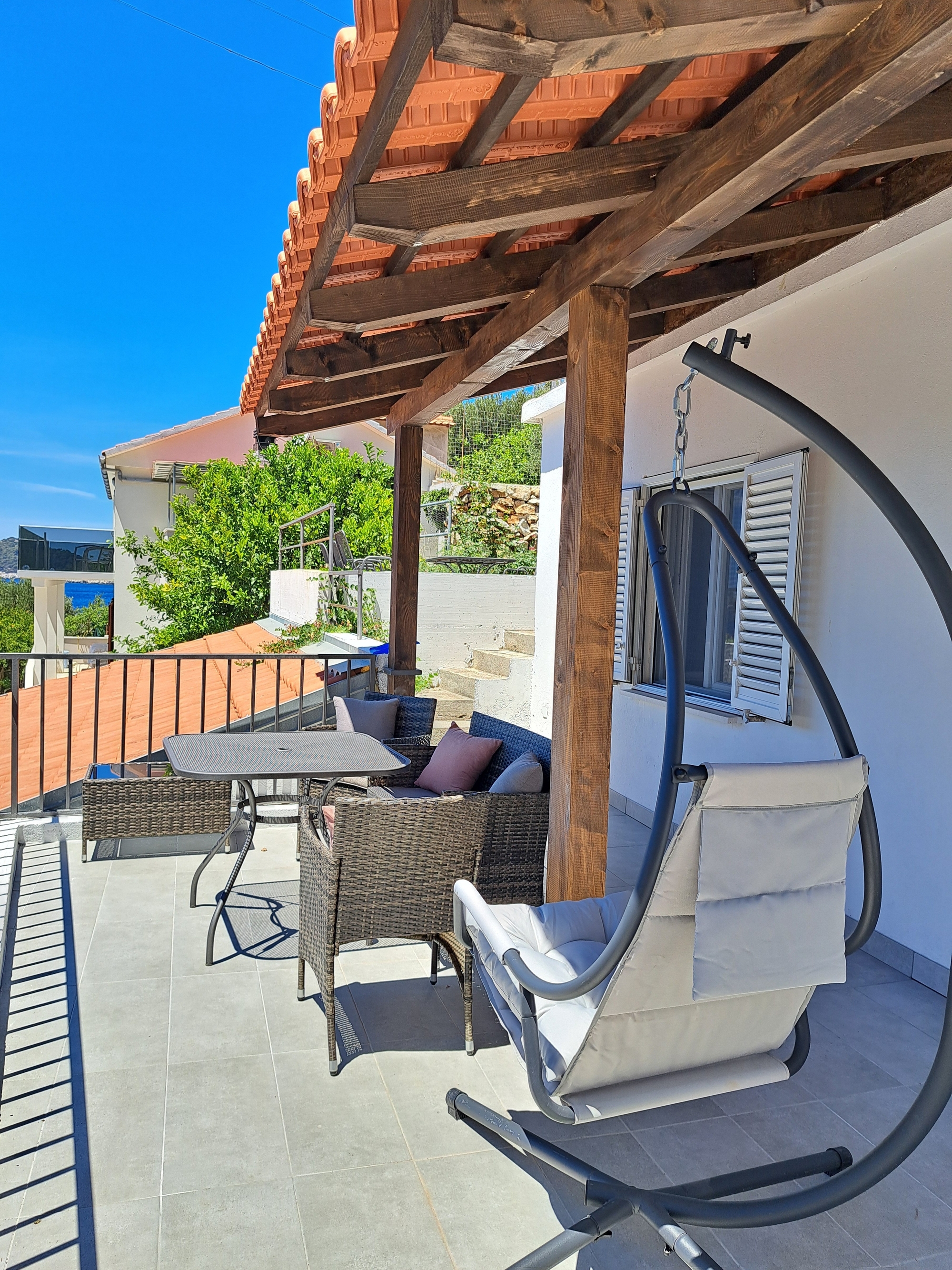 Two bedroom apartment near beach Ubli, Lastovo  A-a