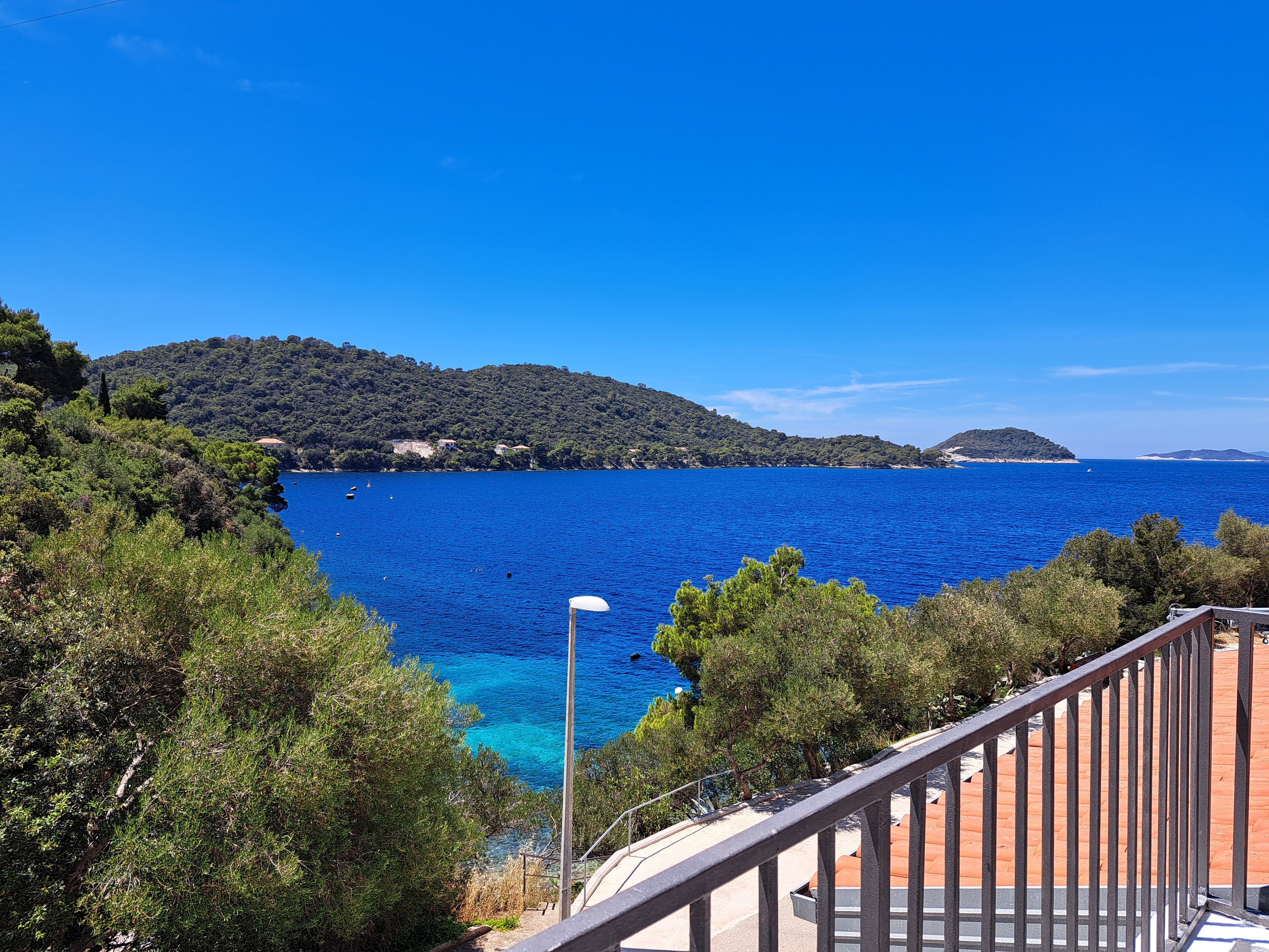 Two bedroom apartment near beach Ubli, Lastovo  A-a
