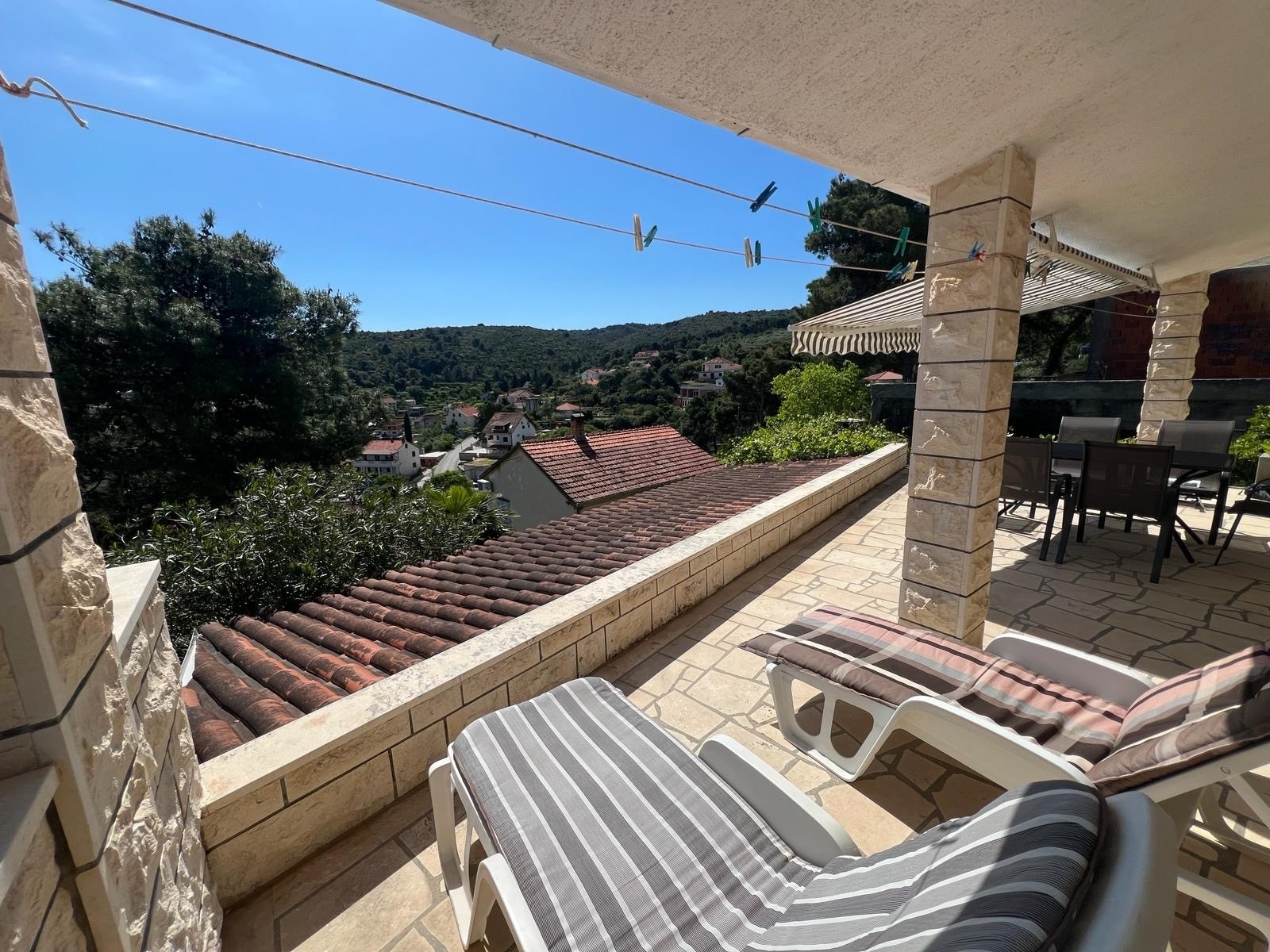 Two bedroom apartment with terrace and sea view Splitska, Brač  A-a