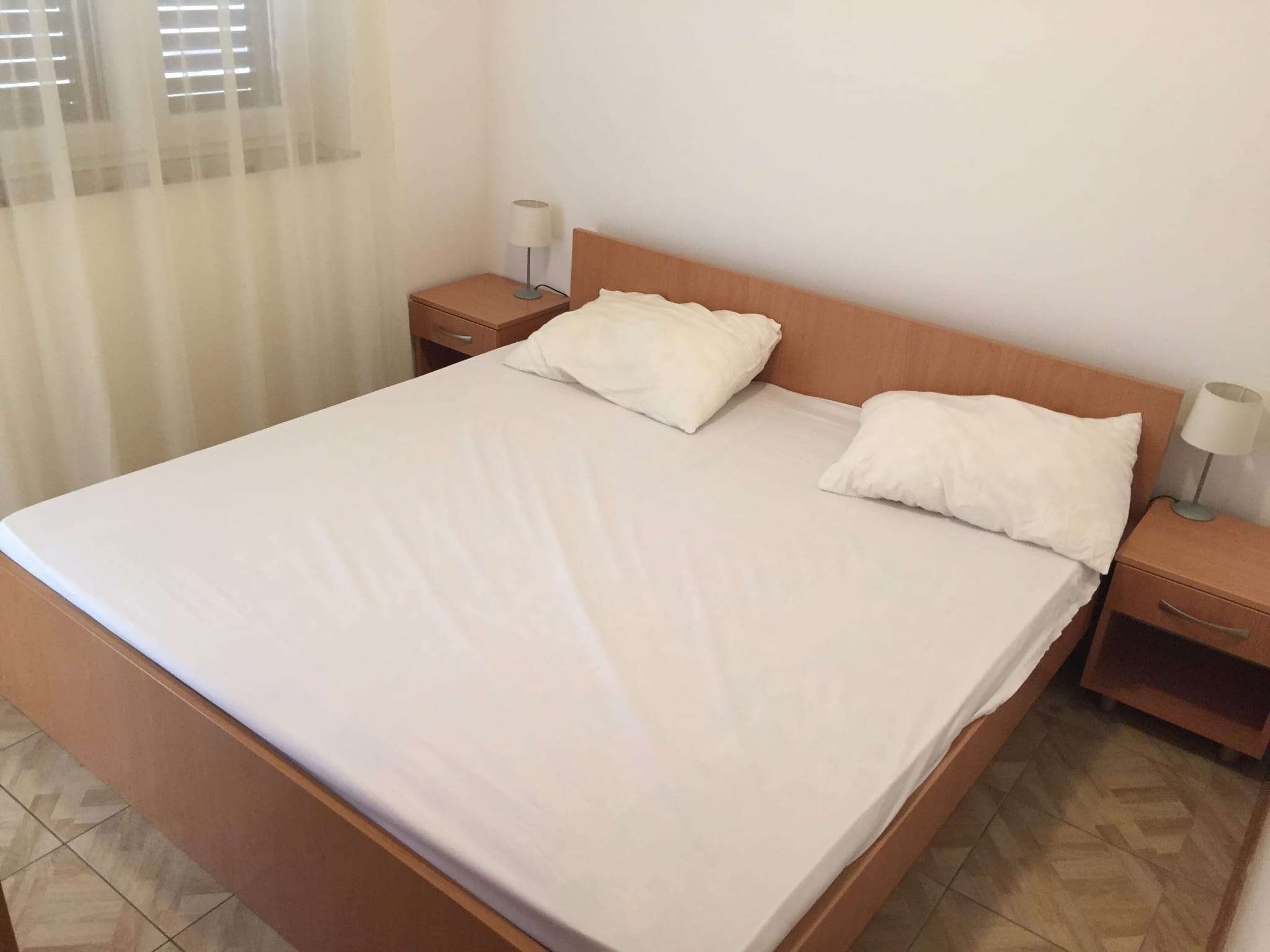 Two bedroom apartment with terrace Novalja, Pag  A-b