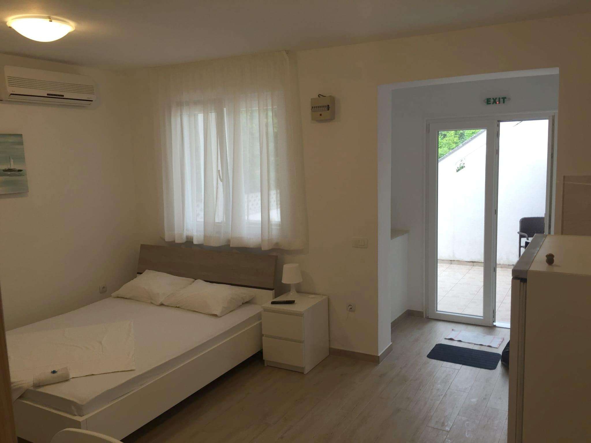 Studio flat with terrace Novalja, Pag  AS-a