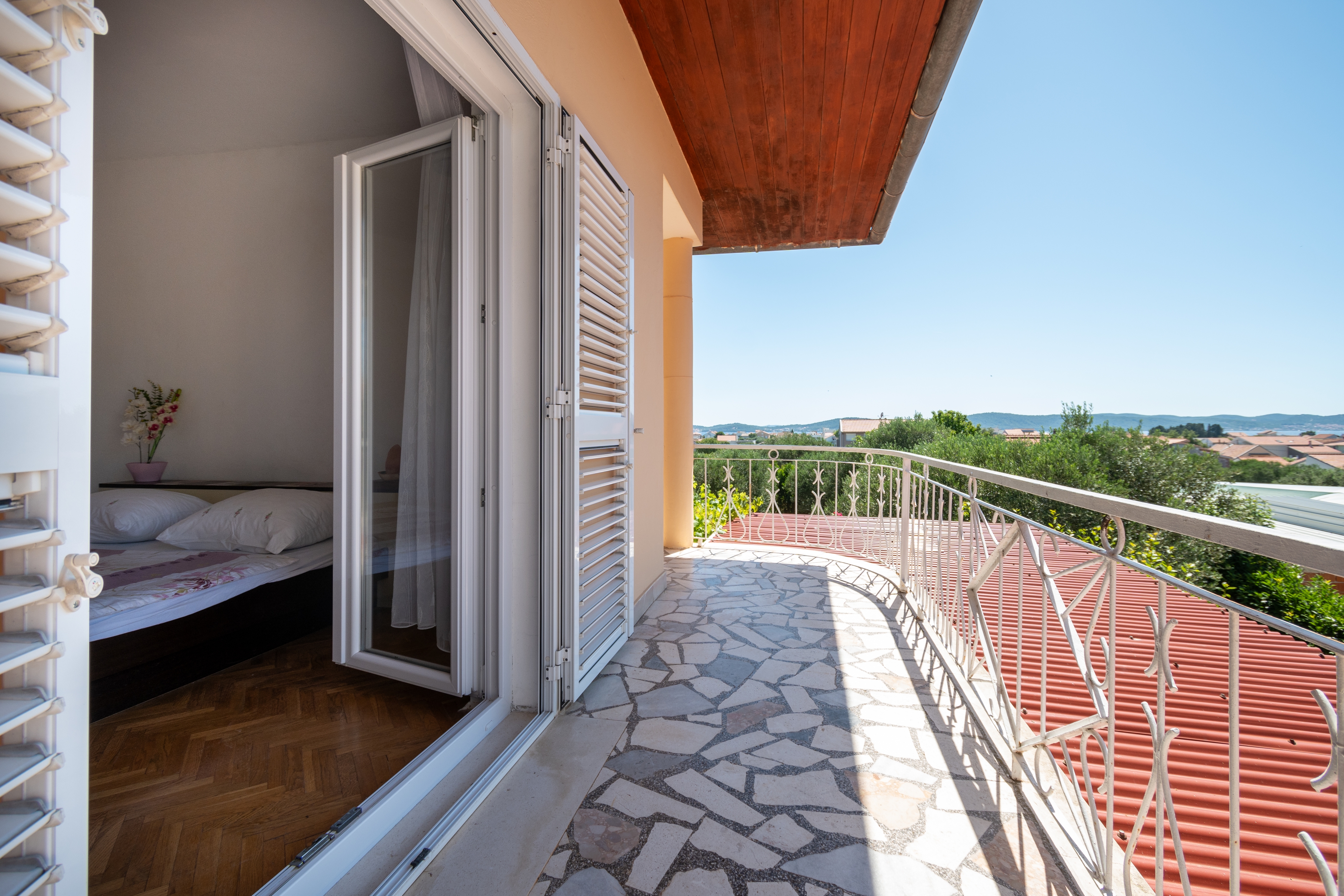 Three bedroom apartment with terrace and sea view Bibinje, Zadar (A-23376-a)