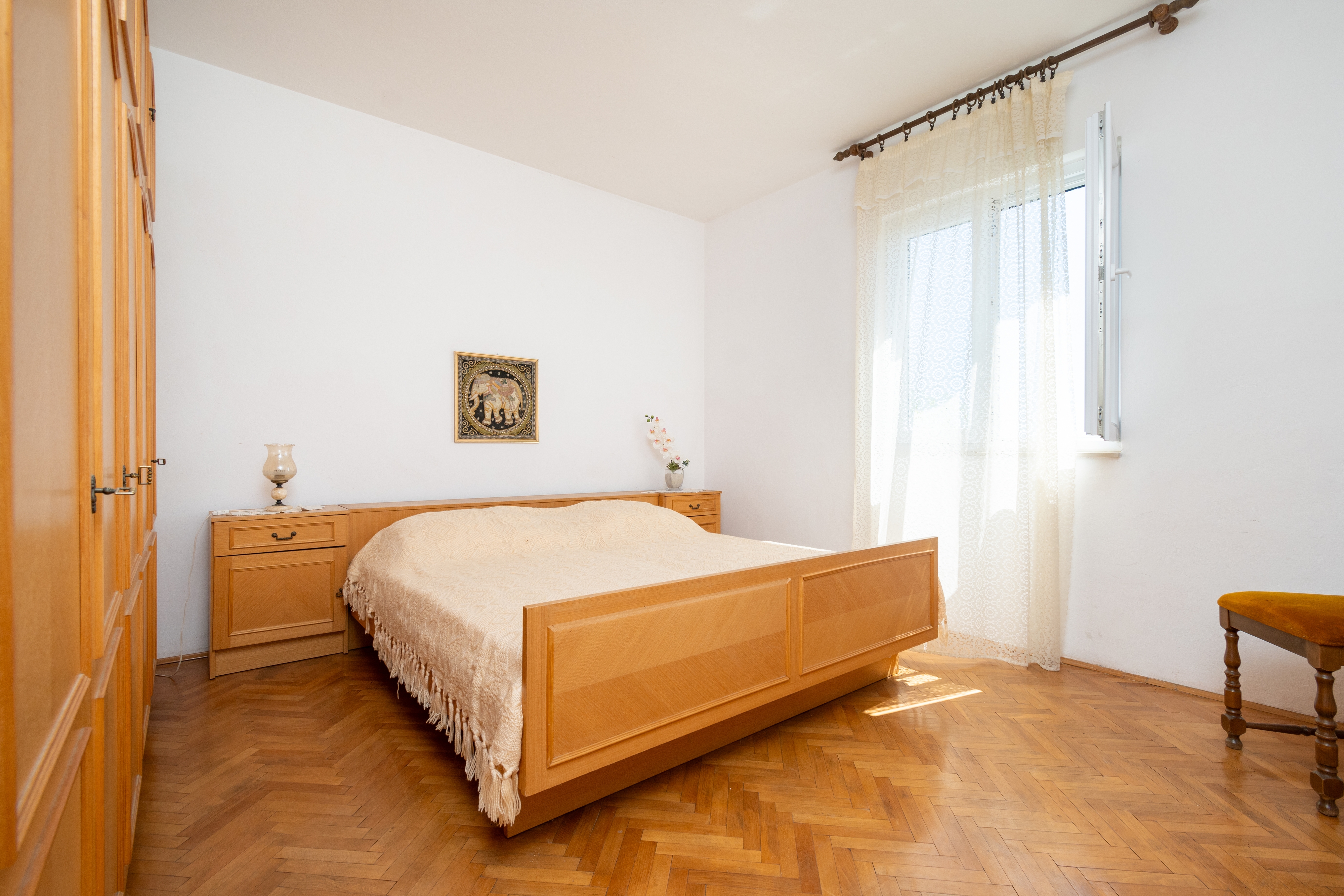 Three bedroom apartment with terrace and sea view Bibinje, Zadar  A-a