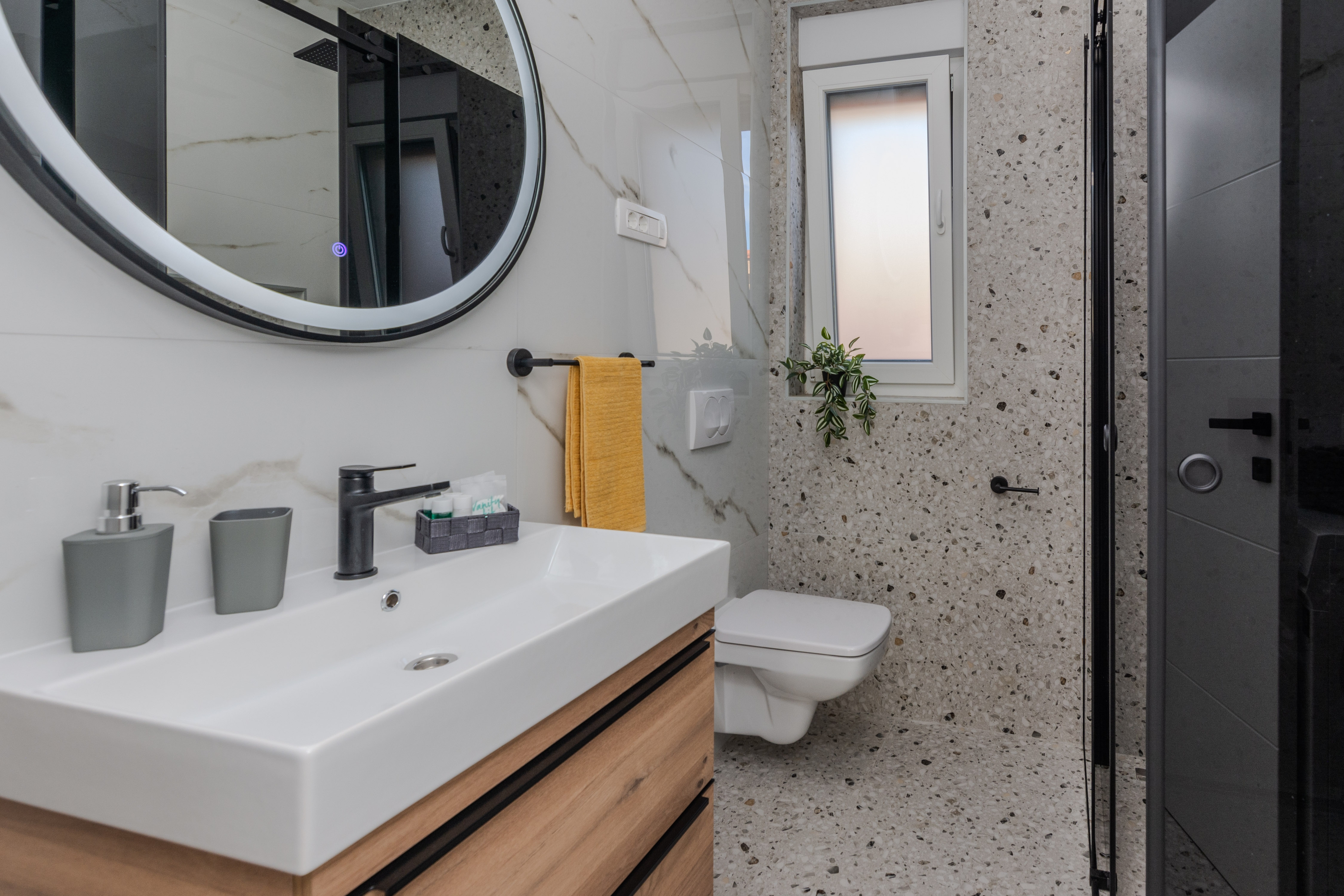 Two bedroom apartment with balcony and sea view Vir  A-a