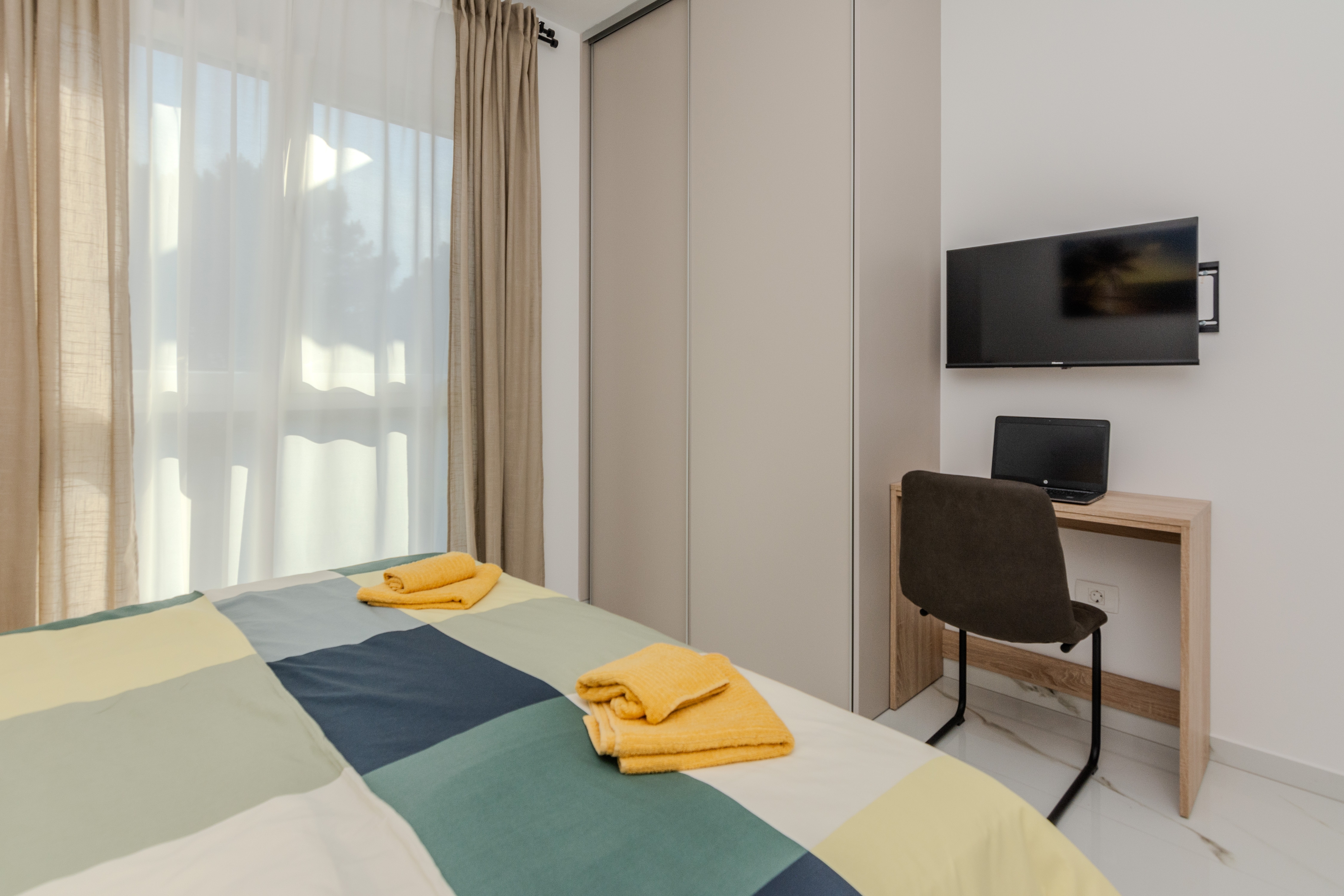 Two bedroom apartment with balcony and sea view Vir  A-a