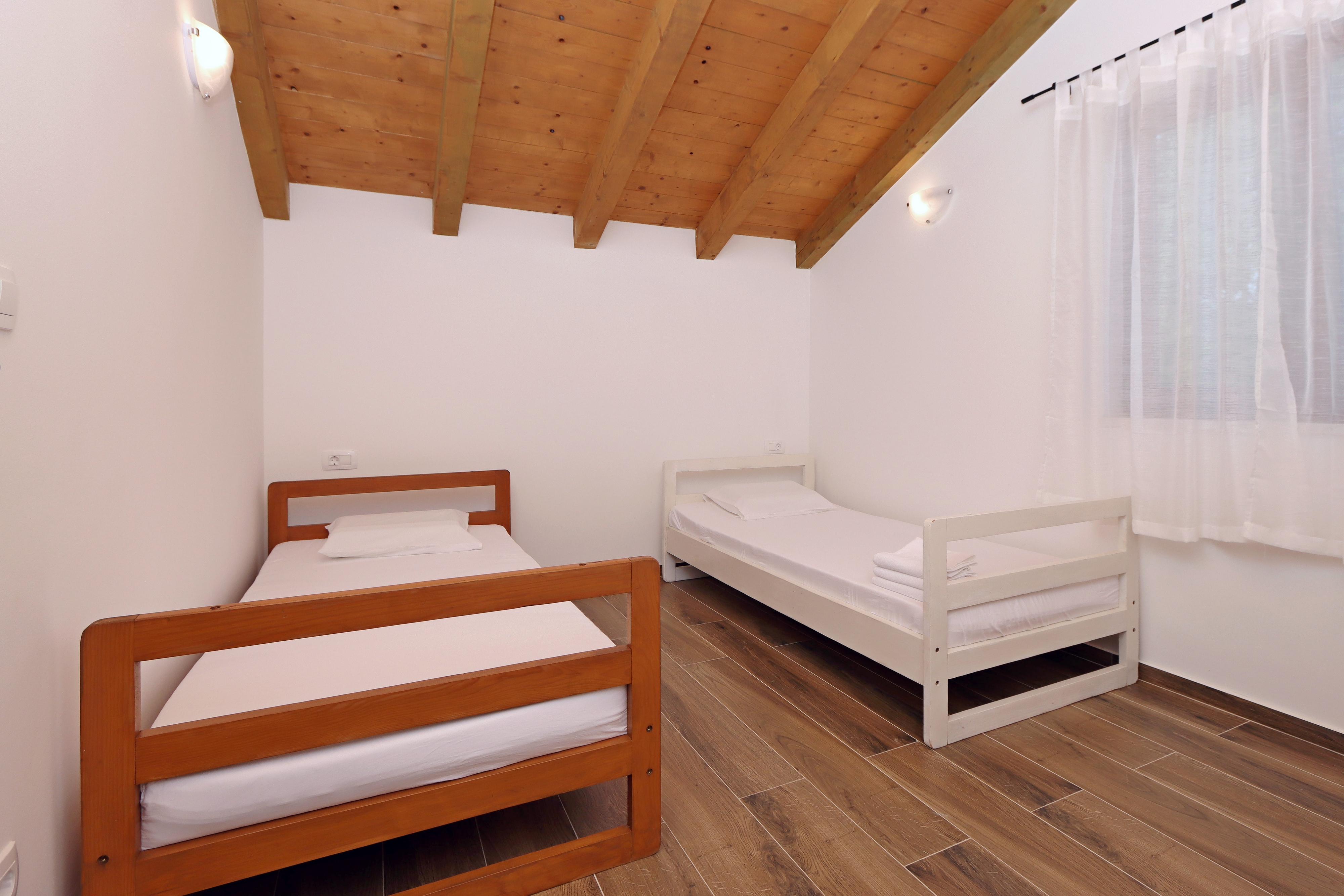 Two bedroom apartment with terrace Risika, Krk  A-a