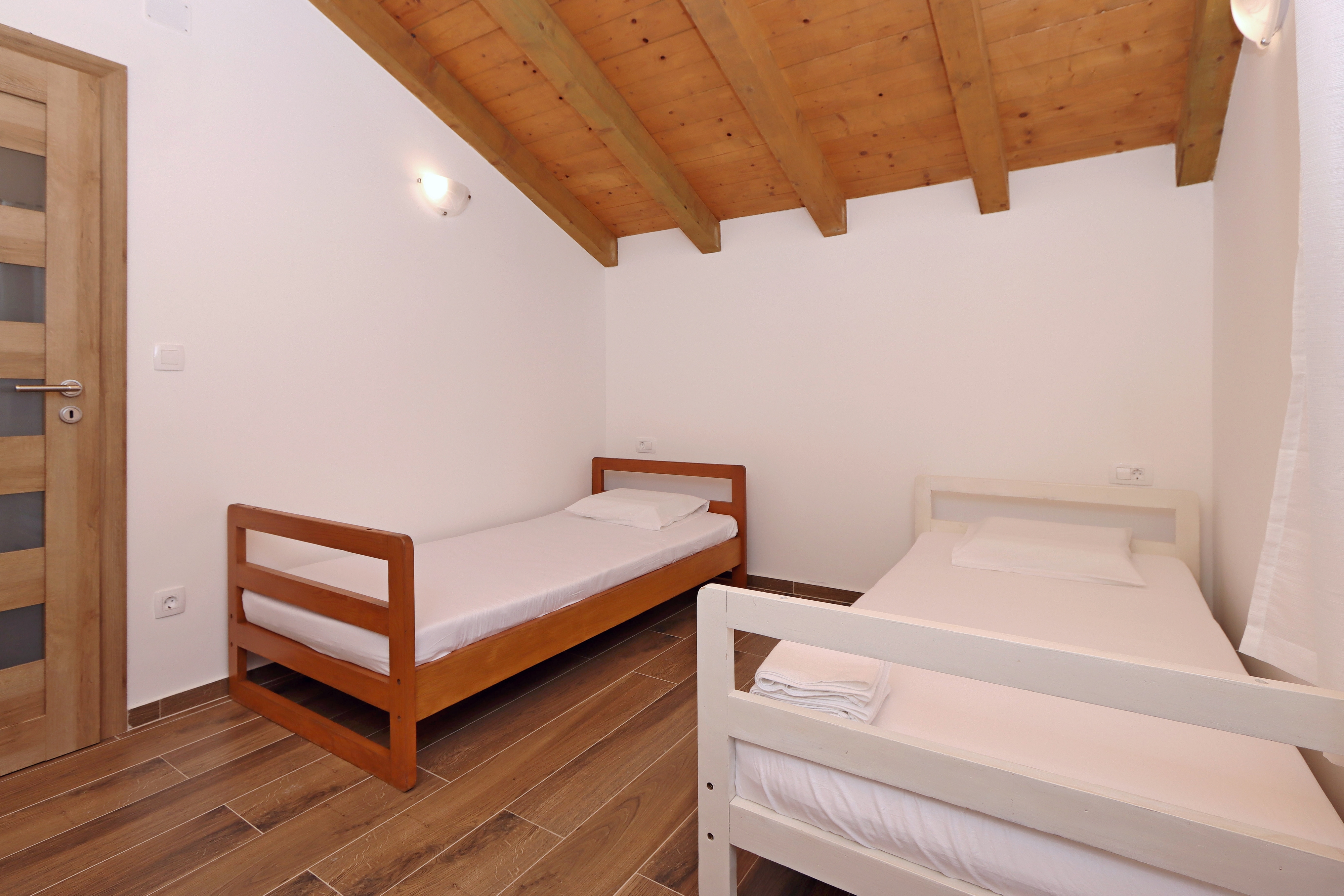 Two bedroom apartment with terrace Risika, Krk  A-a