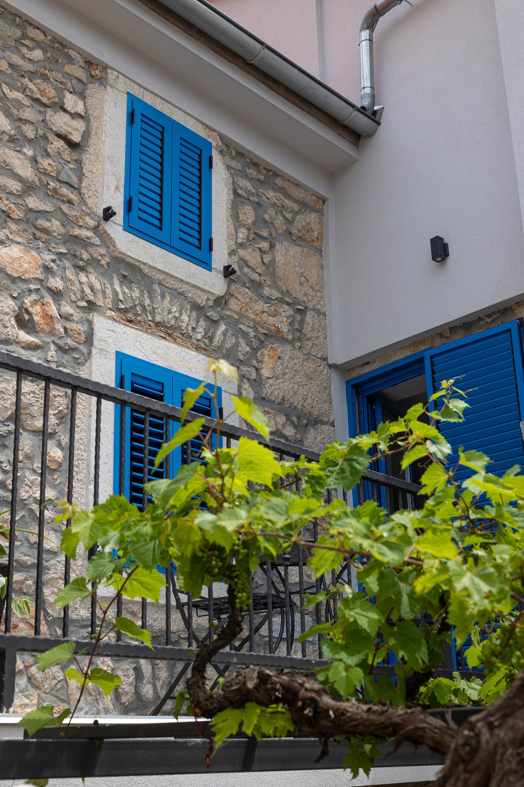 Four bedroom house with terrace Tribalj, Crikvenica  K
