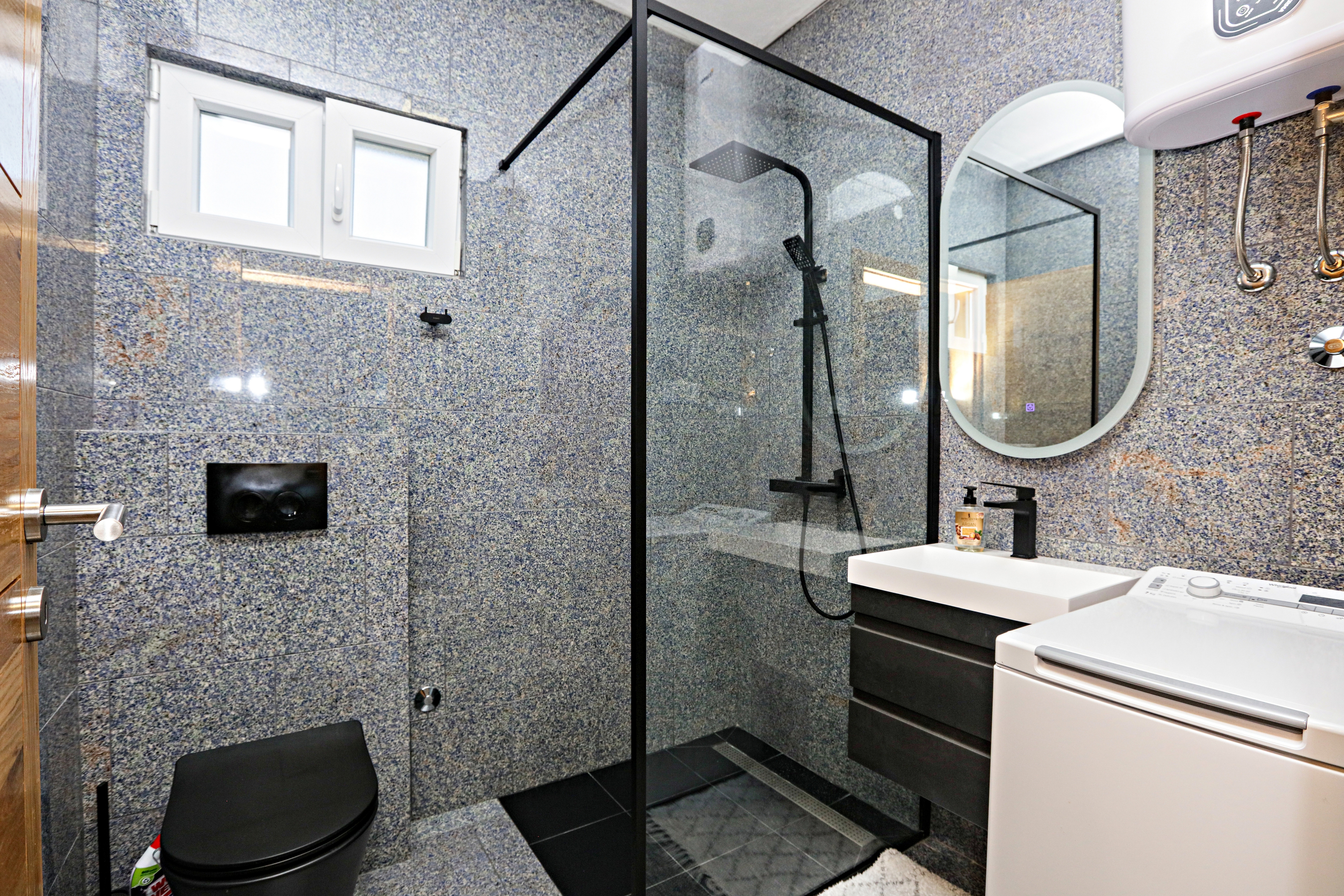 Two bedroom apartment with terrace Bogdanovići, Šibenik  A-a