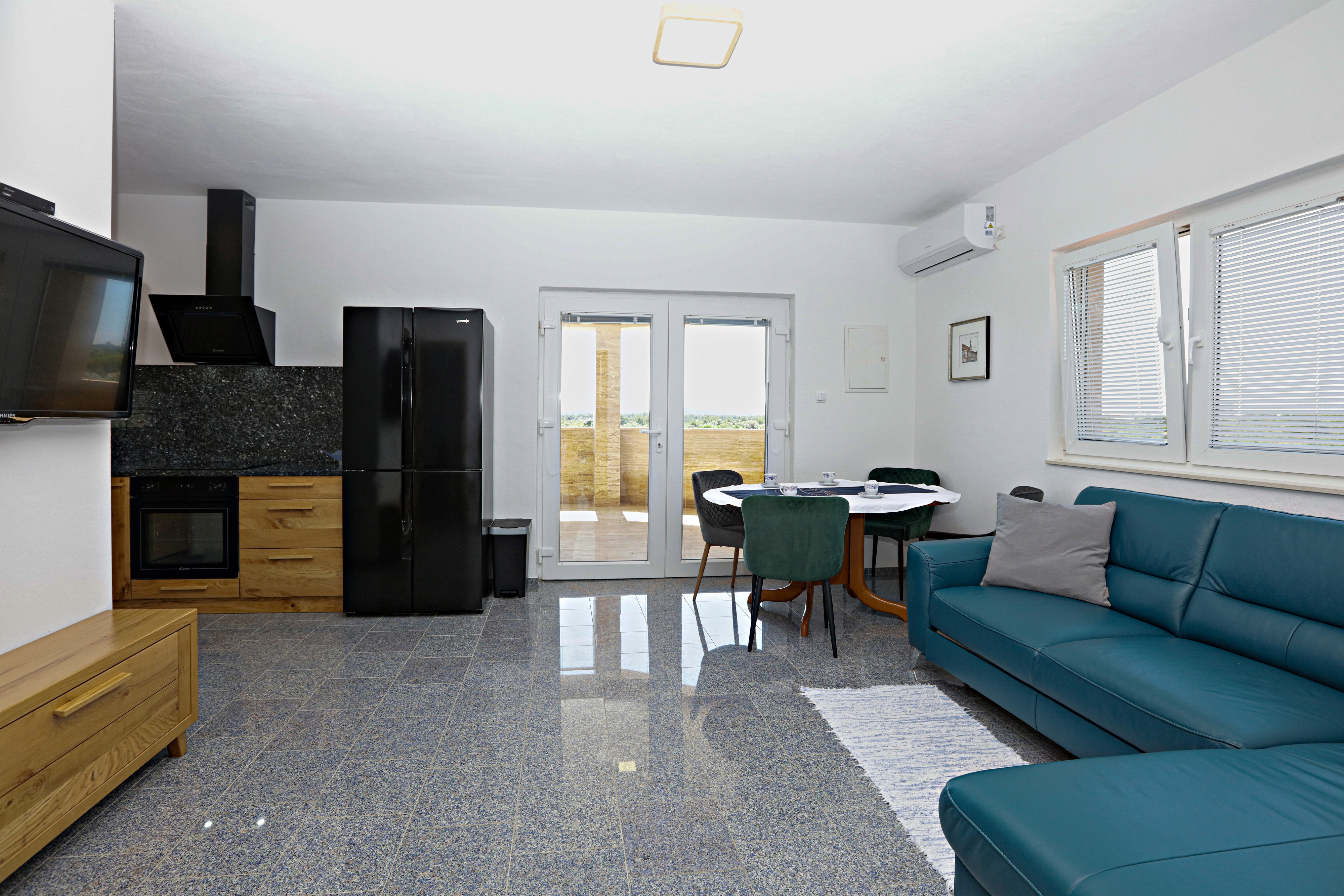 Two bedroom apartment with terrace Bogdanovići, Šibenik (A-23394-a) Two bedroom apartment with terrace Bogdanovići, Šibenik (A-23394-a)