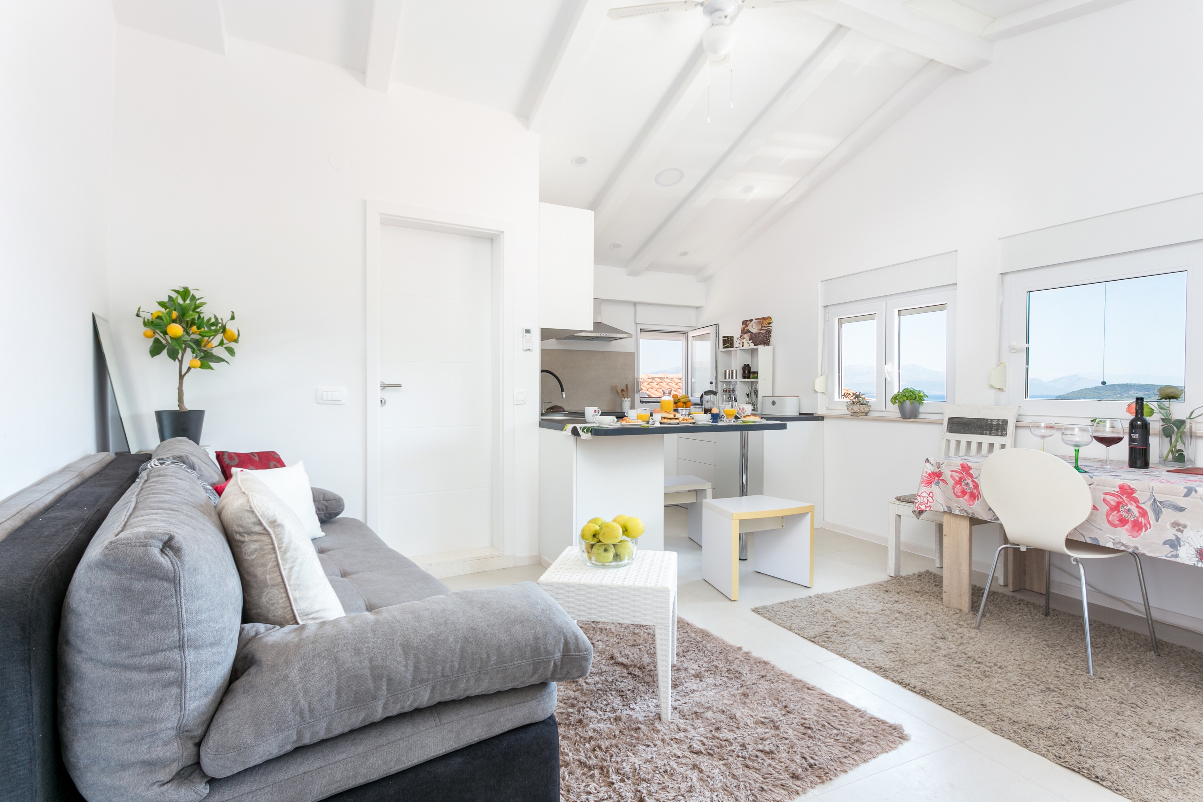 One bedroom apartment with air-conditioning Slatine (Čiovo) (A-23395-a)