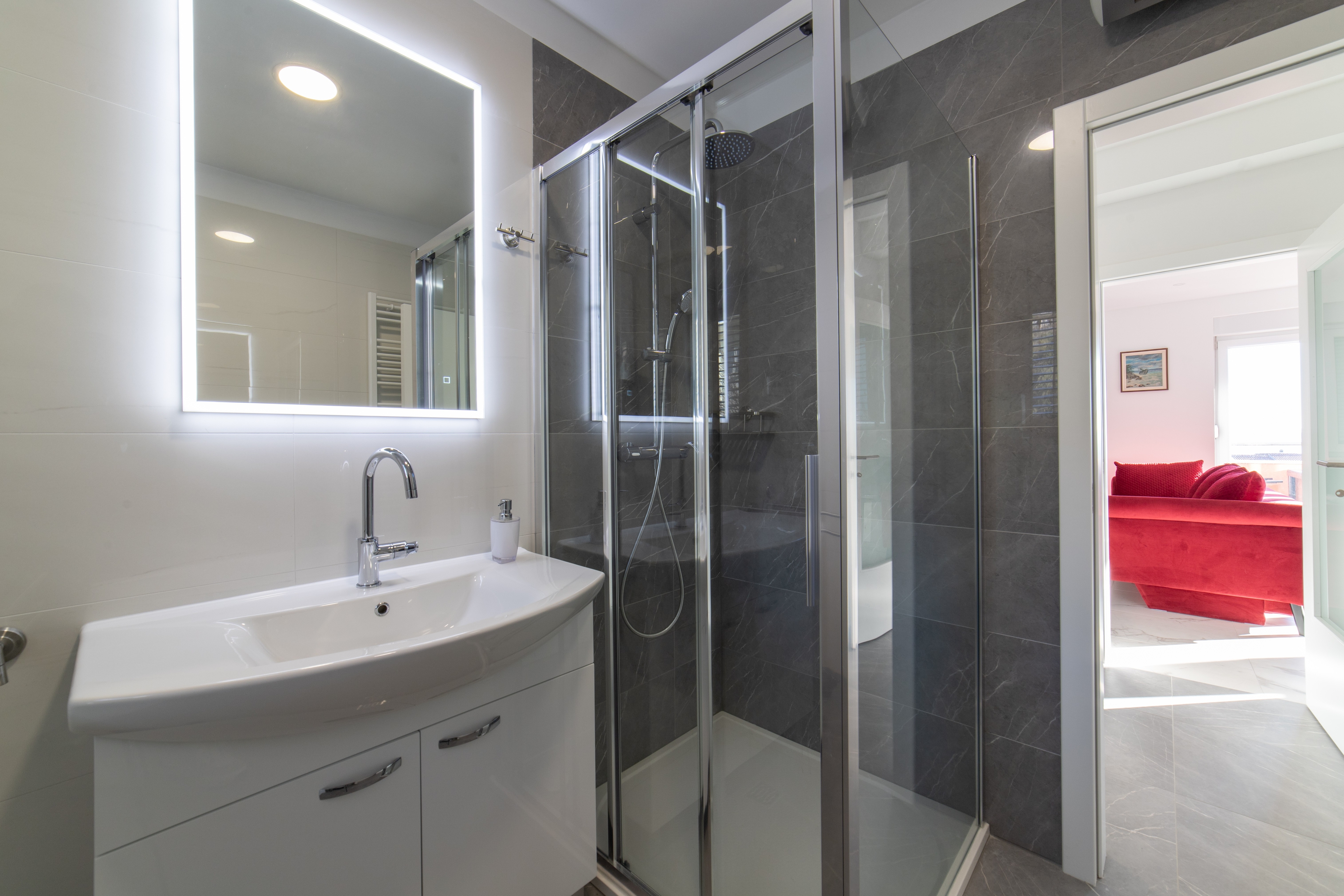 Two bedroom apartment with terrace and sea view Kaštel Kambelovac, Kaštela  A-a