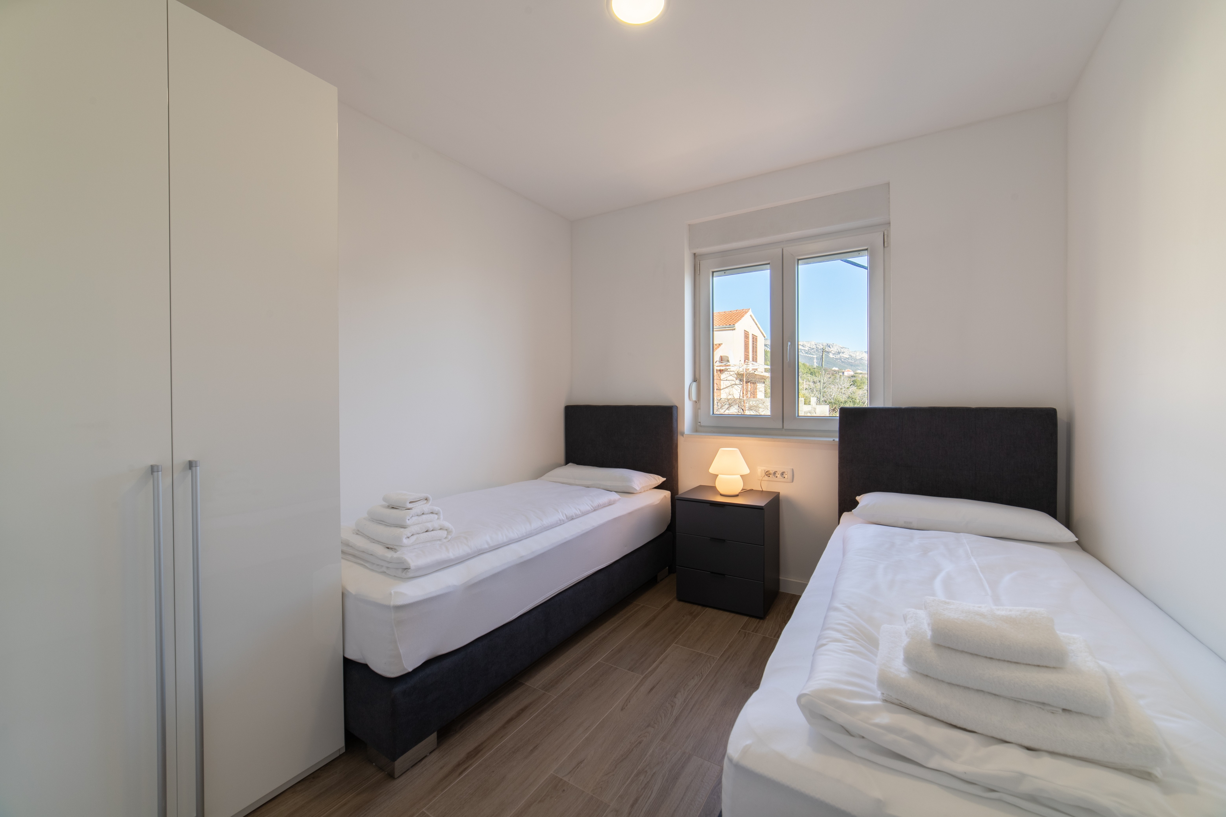 Two bedroom apartment with terrace and sea view Kaštel Kambelovac, Kaštela  A-a
