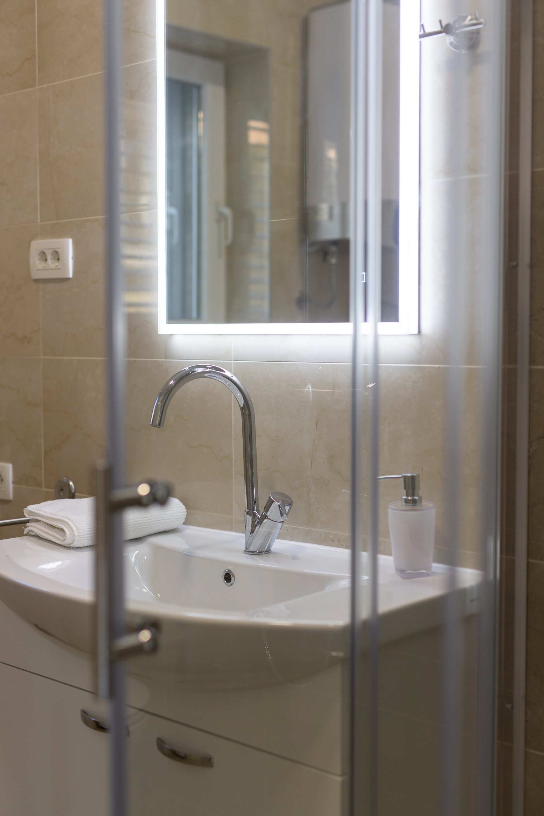Two bedroom apartment with terrace and sea view Kaštel Kambelovac, Kaštela  A-b