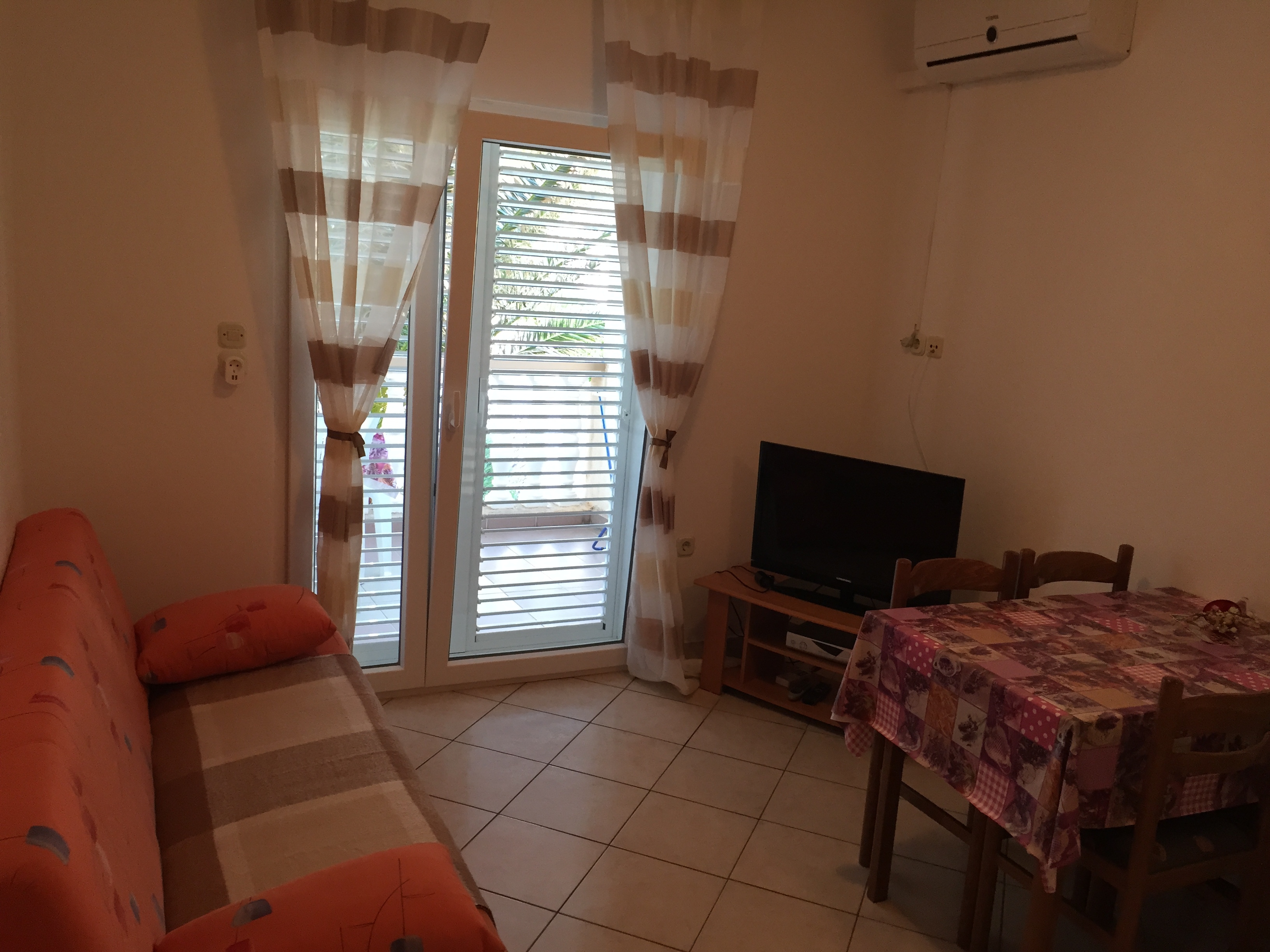 Two bedroom apartment near beach Stara Novalja, Pag (A-234-a) Two bedroom apartment near beach Stara Novalja, Pag (A-234-a)