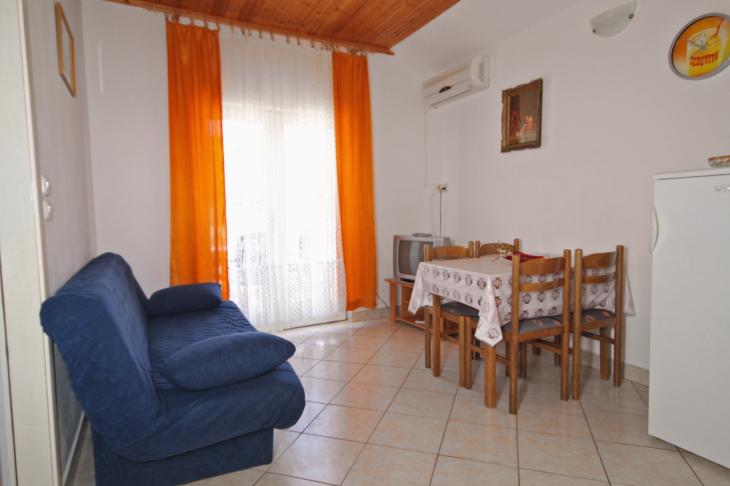 Two bedroom apartment near beach Stara Novalja, Pag (A-234-b)