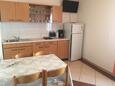 Dining room Stara Novalja, Dining room in the apartment, (pet friendly) and WiFi.