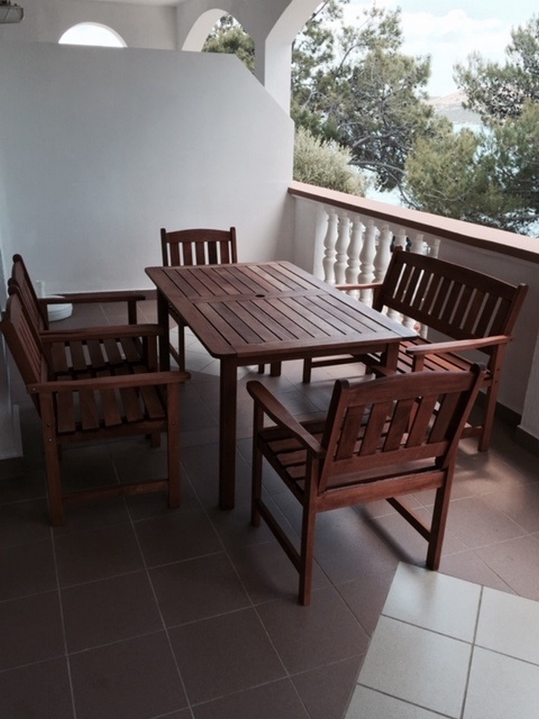 Two bedroom apartment near beach Stara Novalja, Pag  A-d