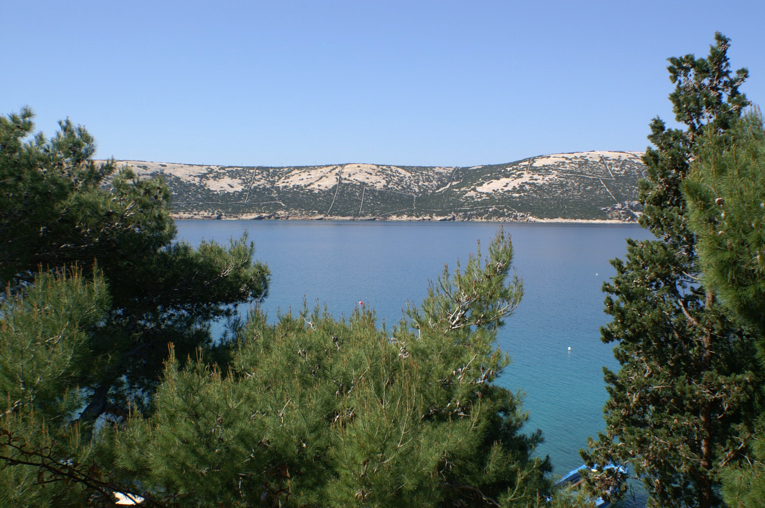Two bedroom apartment near beach Stara Novalja, Pag  A-d