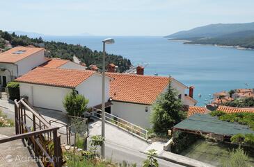 Rabac, Labin, Obiekt 2340 - Apartamenty ze żwirową plażą.