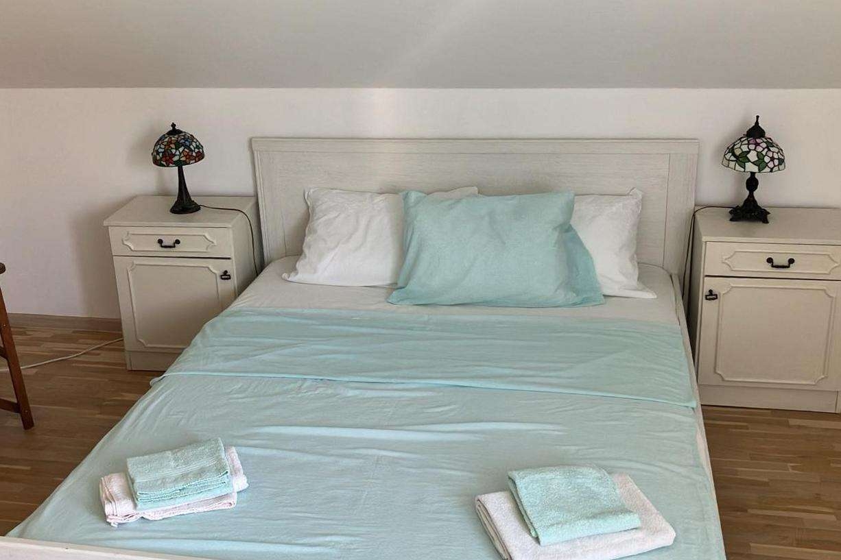Two bedroom apartment with balcony and sea view Senj  A-a