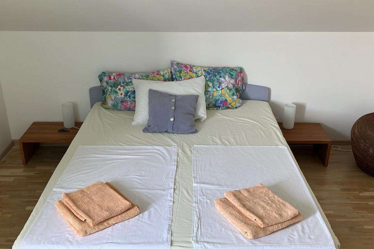 Two bedroom apartment with balcony and sea view Senj  A-a