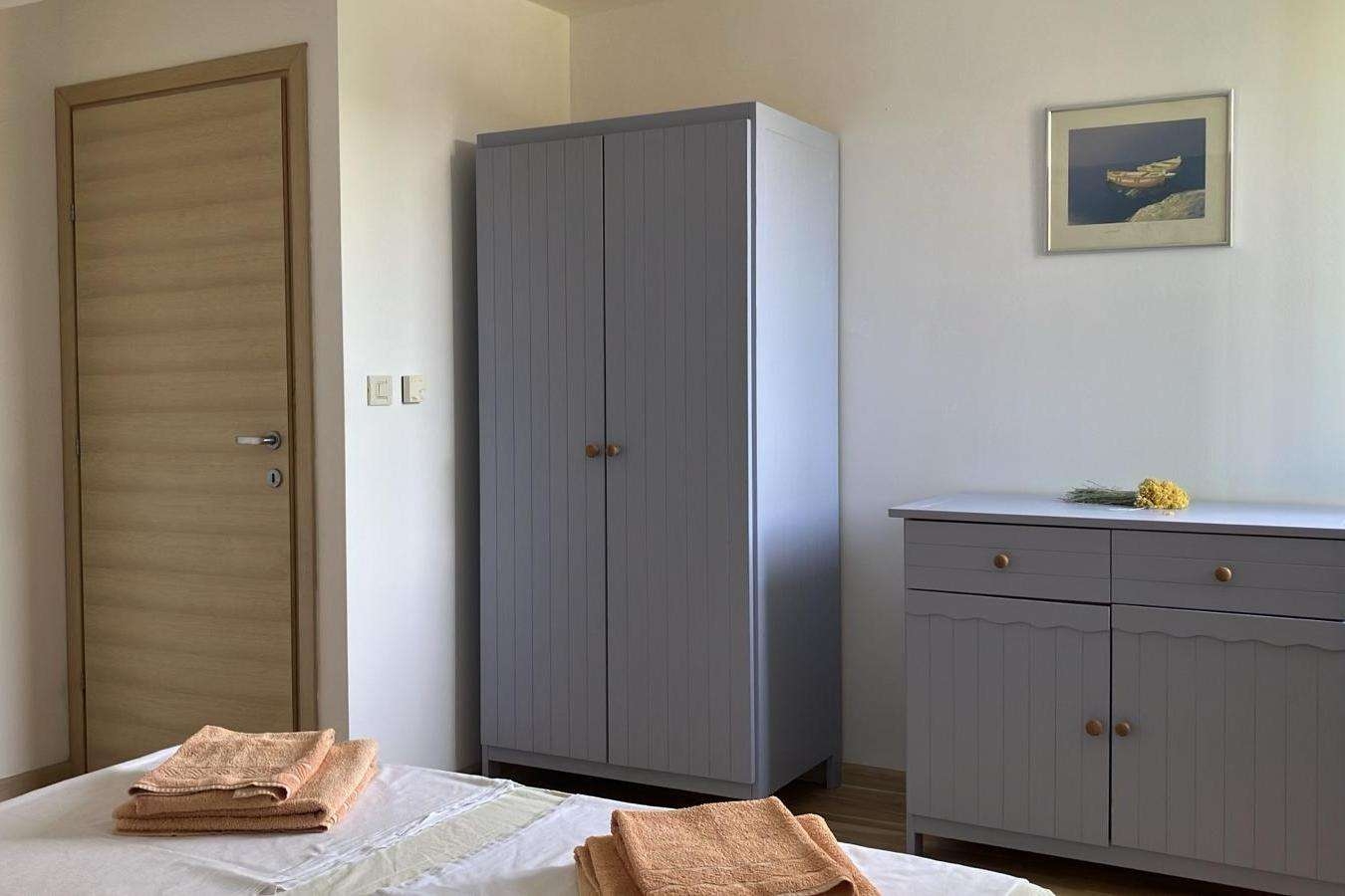Two bedroom apartment with balcony and sea view Senj  A-a
