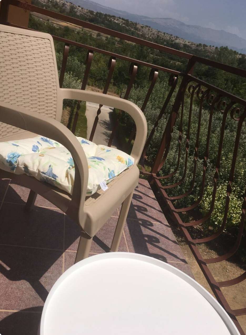 Two bedroom apartment with balcony Sinj, Zagora  A-a