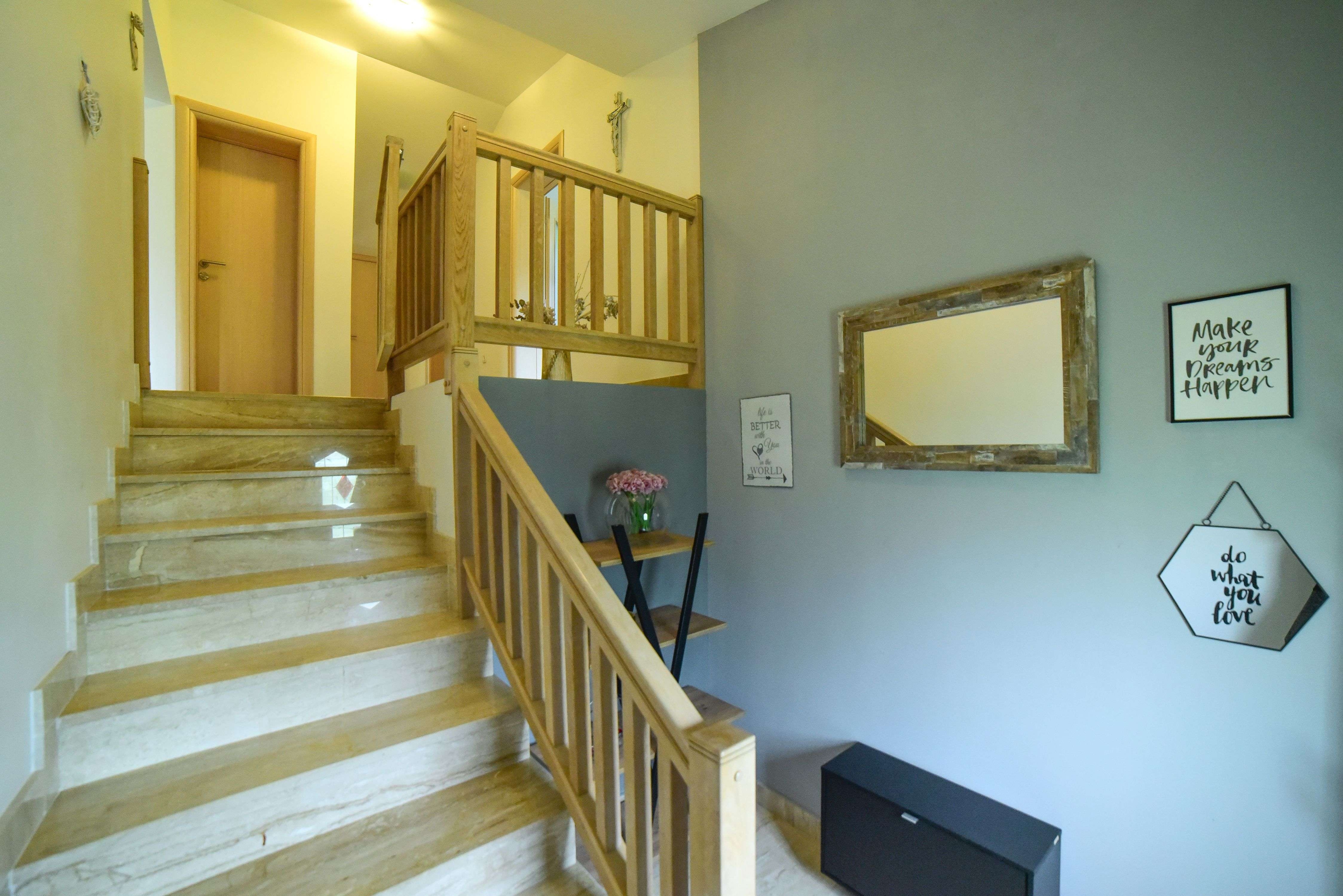 Two bedroom apartment with balcony Sinj, Zagora  A-a