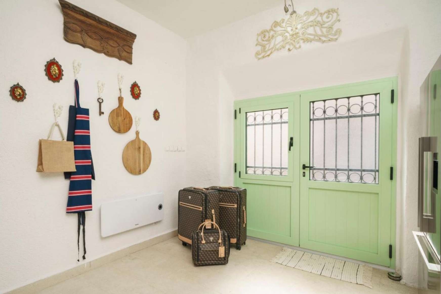 Four bedroom house with terrace and sea view Zaton, Krka  K
