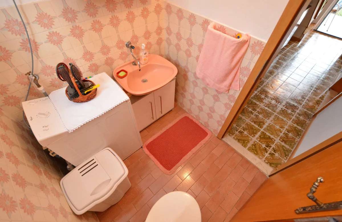 Three bedroom house with balcony and sea view Kaštel Štafilić, Kaštela  K