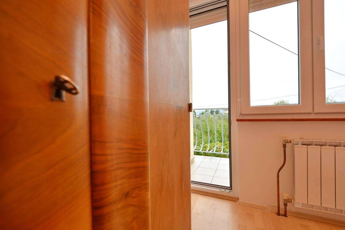 Three bedroom house with balcony and sea view Kaštel Štafilić, Kaštela  K