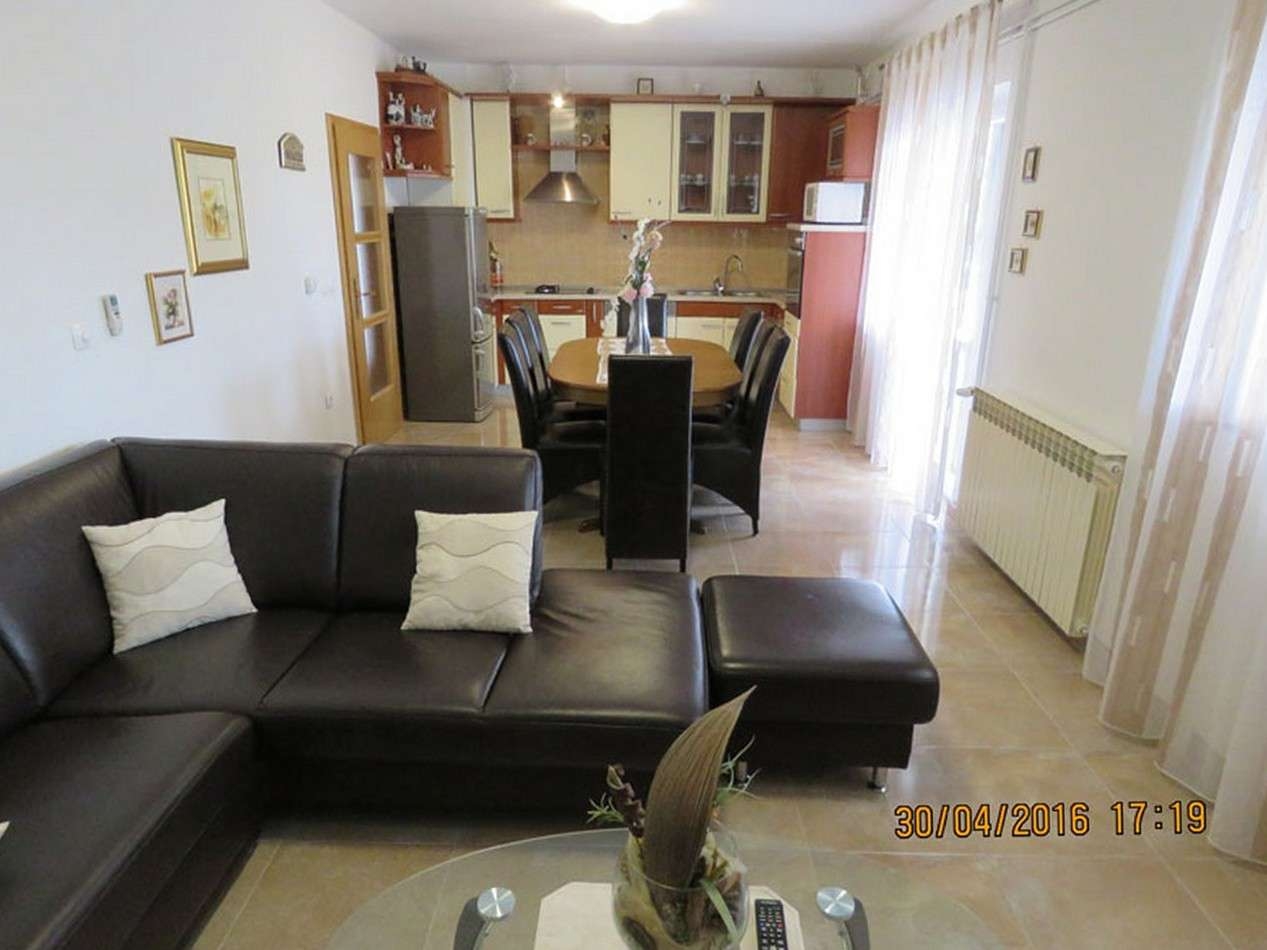 Two bedroom apartment with terrace Biograd na Moru, Biograd (A-23415-f)