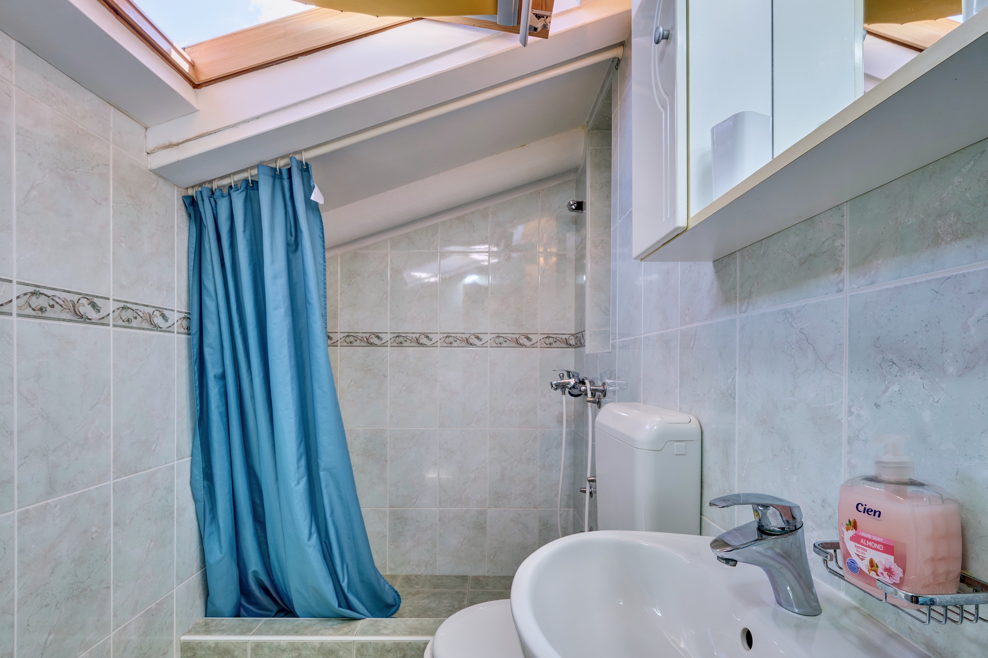 Jednosobni apartman s balkonom i pogledom na more Mali Lošinj, Lošinj  A-c