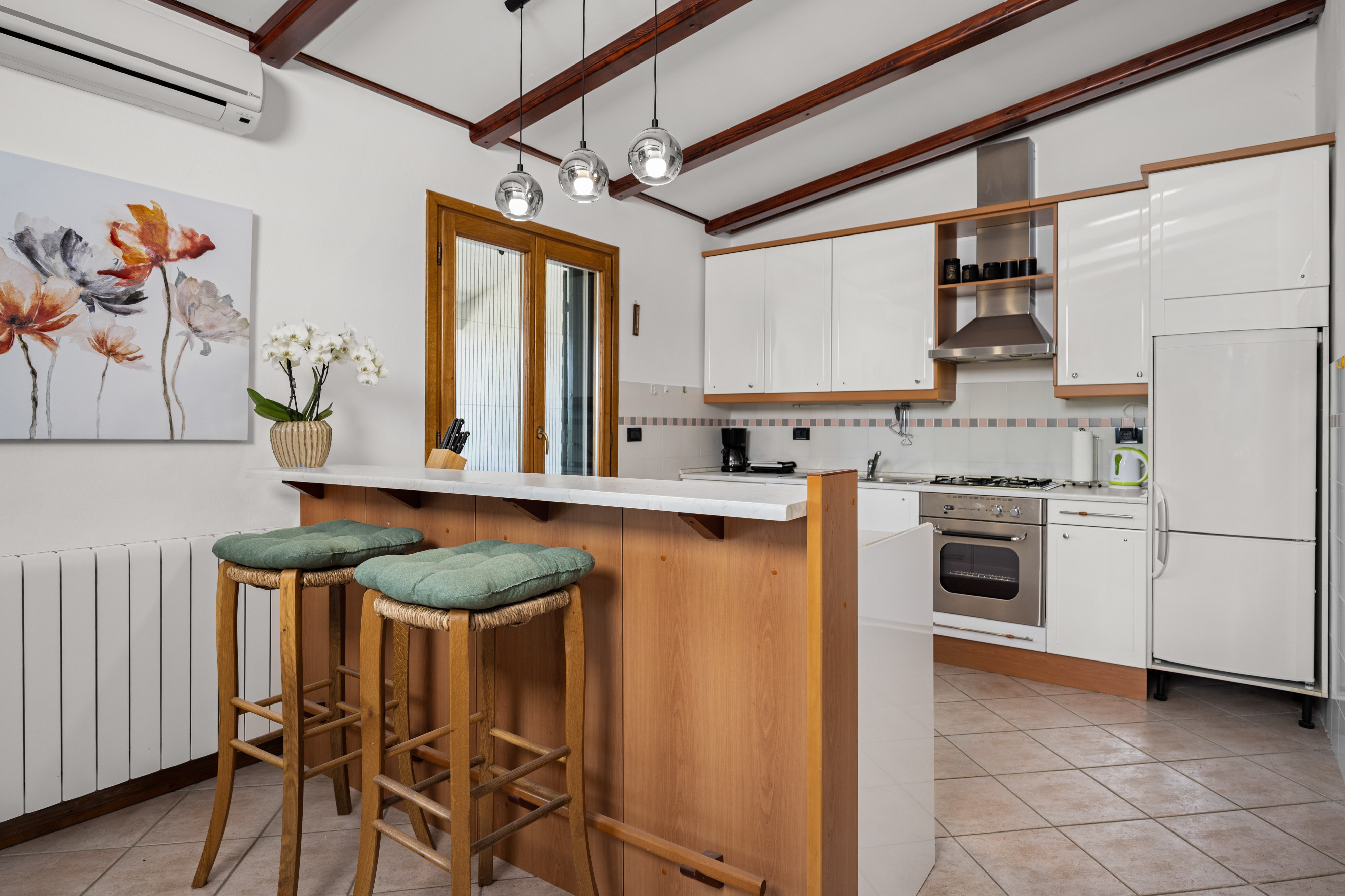 Three bedroom house with terrace Trget, Raša  K