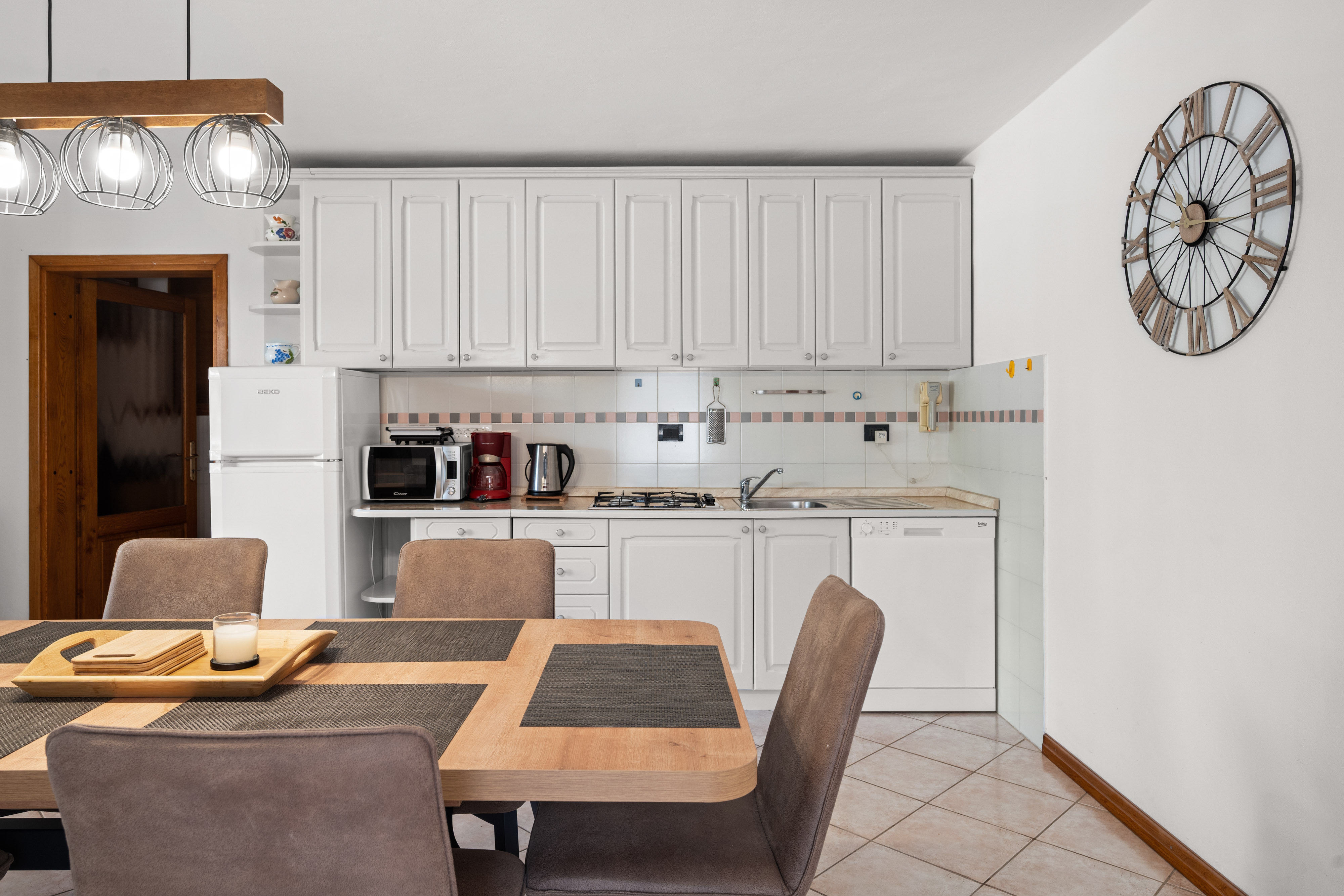 Three bedroom house with terrace Trget, Raša  K