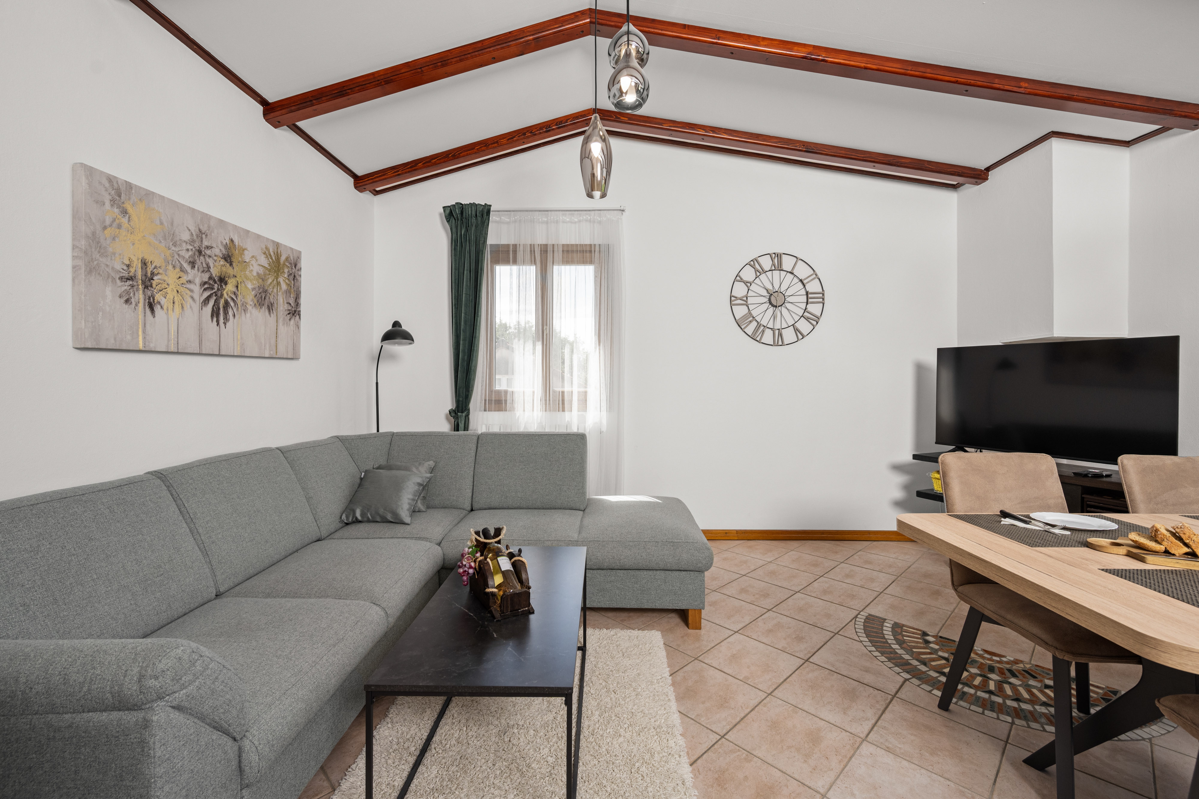 Three bedroom house with terrace Trget, Raša  K