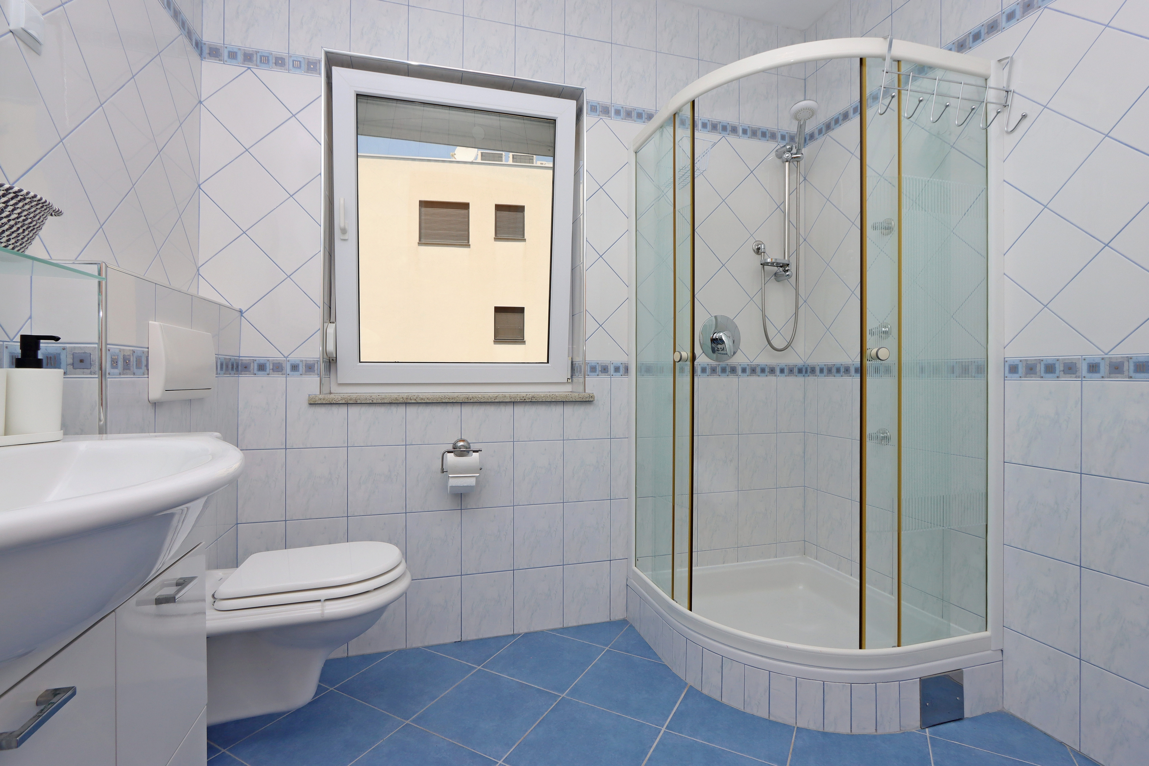 Two bedroom apartment with terrace and sea view Kostrena, Rijeka  A-b