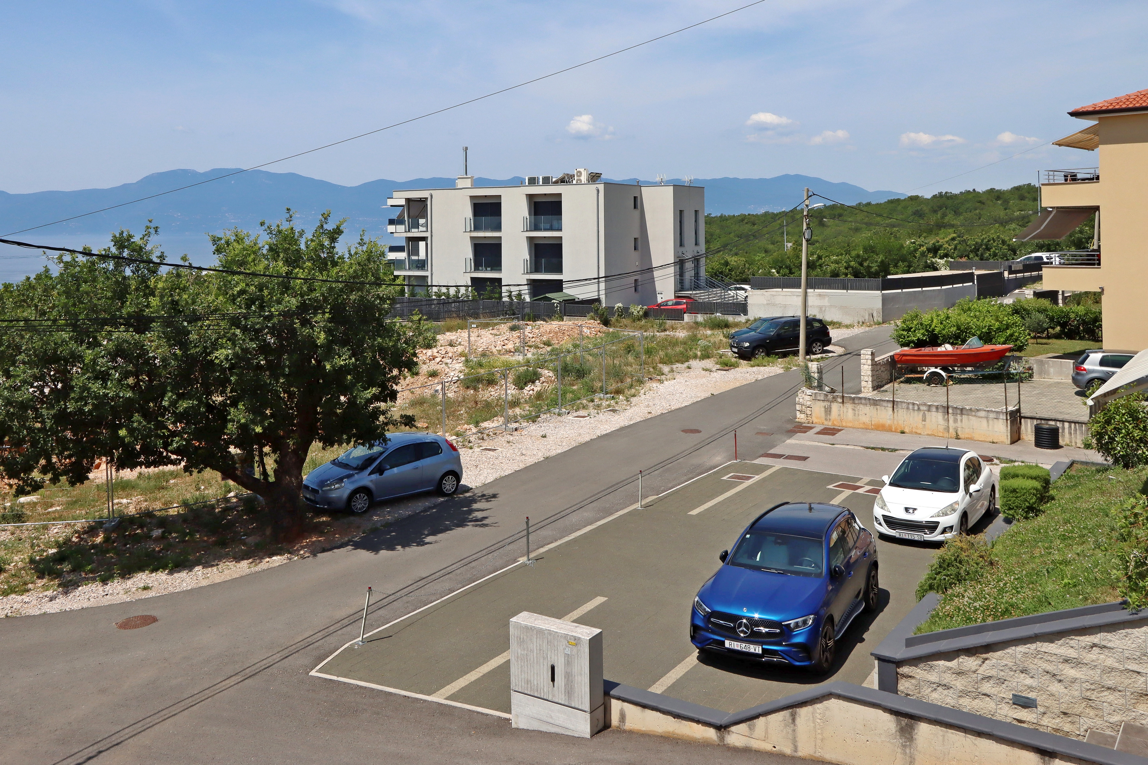 Two bedroom apartment with terrace and sea view Kostrena, Rijeka  A-b