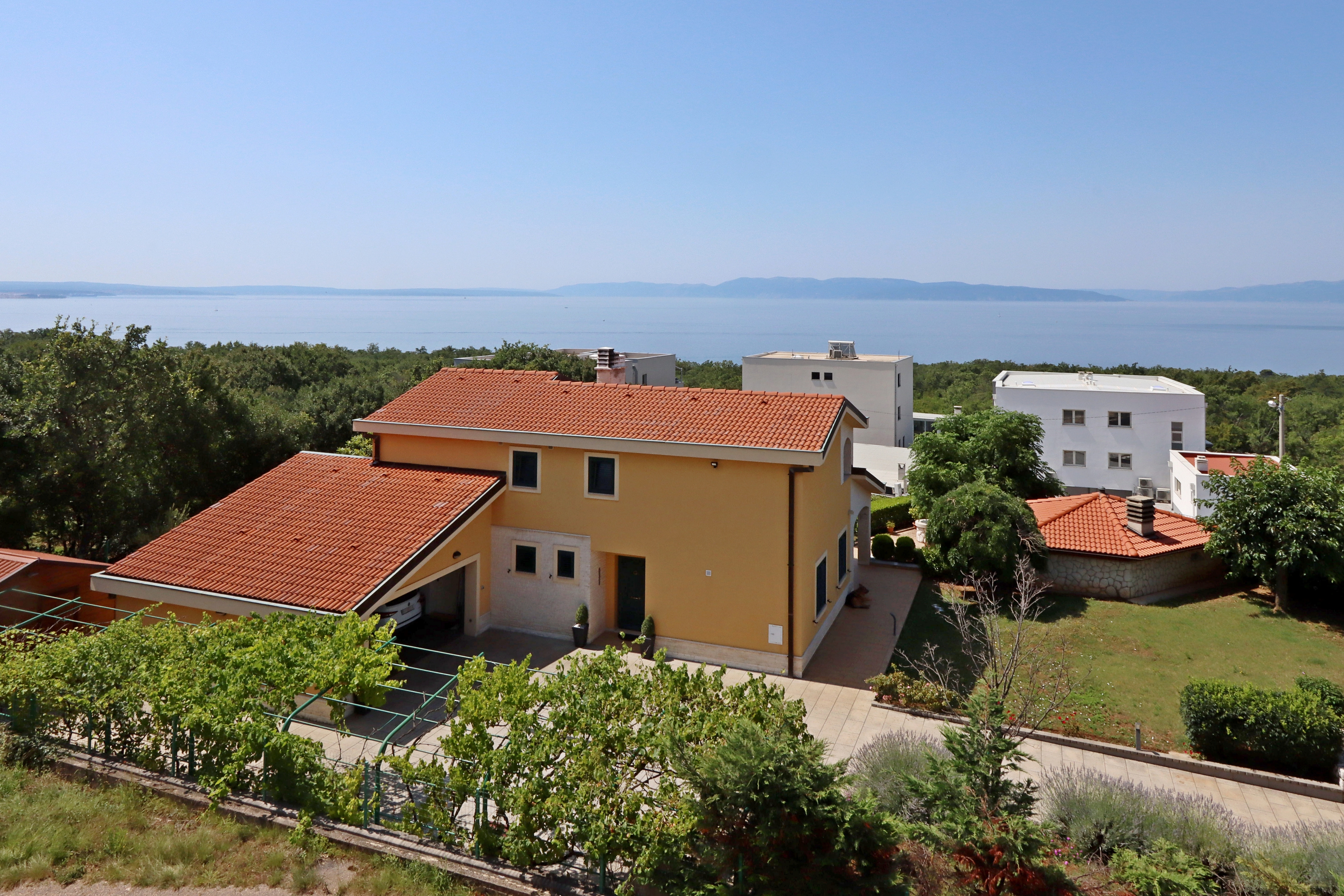 Two bedroom apartment with terrace and sea view Kostrena, Rijeka  A-c
