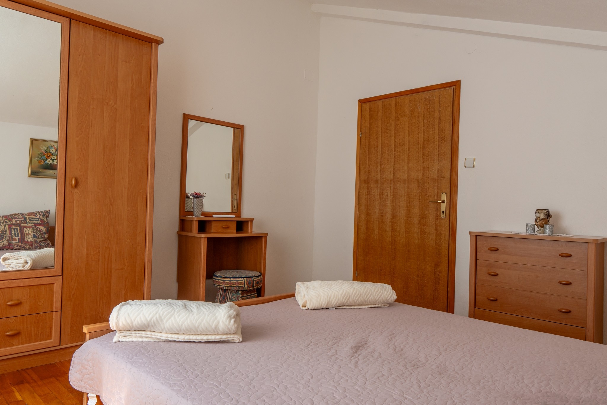 One bedroom apartment near beach Vir  A-a