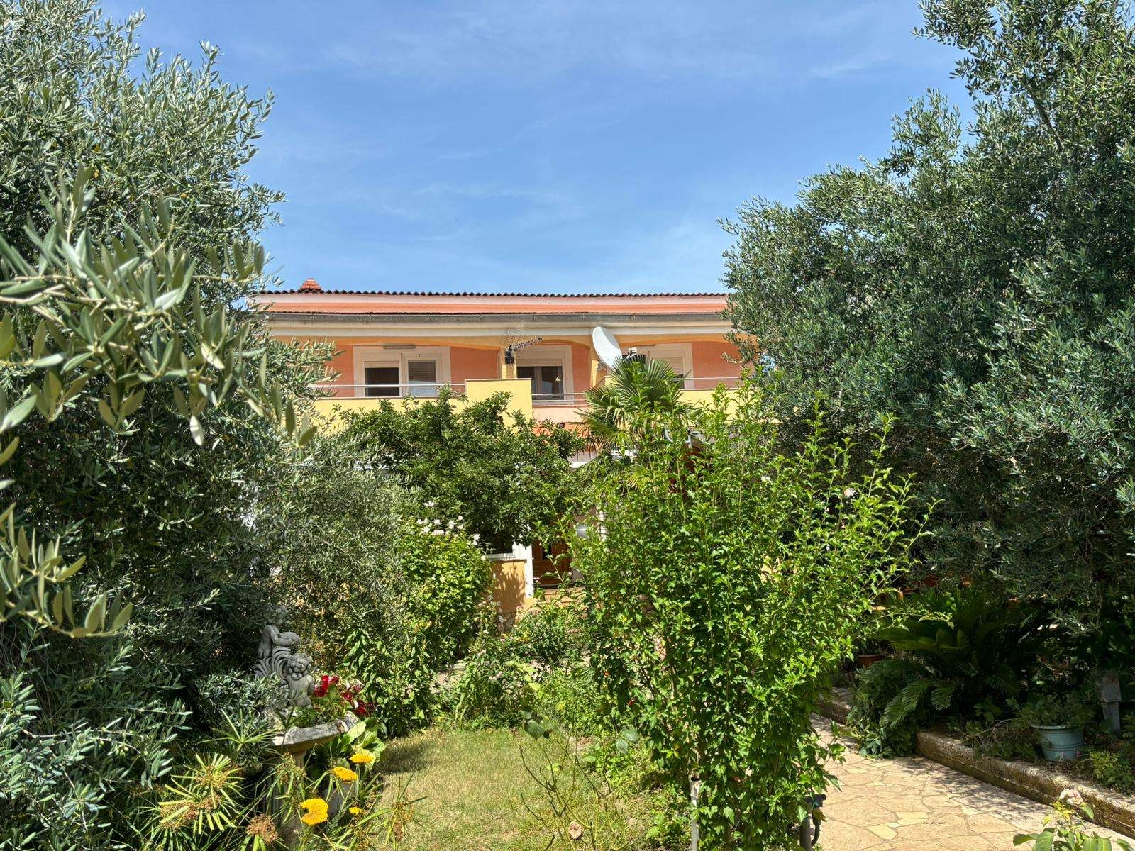 One bedroom apartment with terrace Vrsi - Mulo, Zadar (A-23428-c) One bedroom apartment with terrace Vrsi - Mulo, Zadar (A-23428-c)